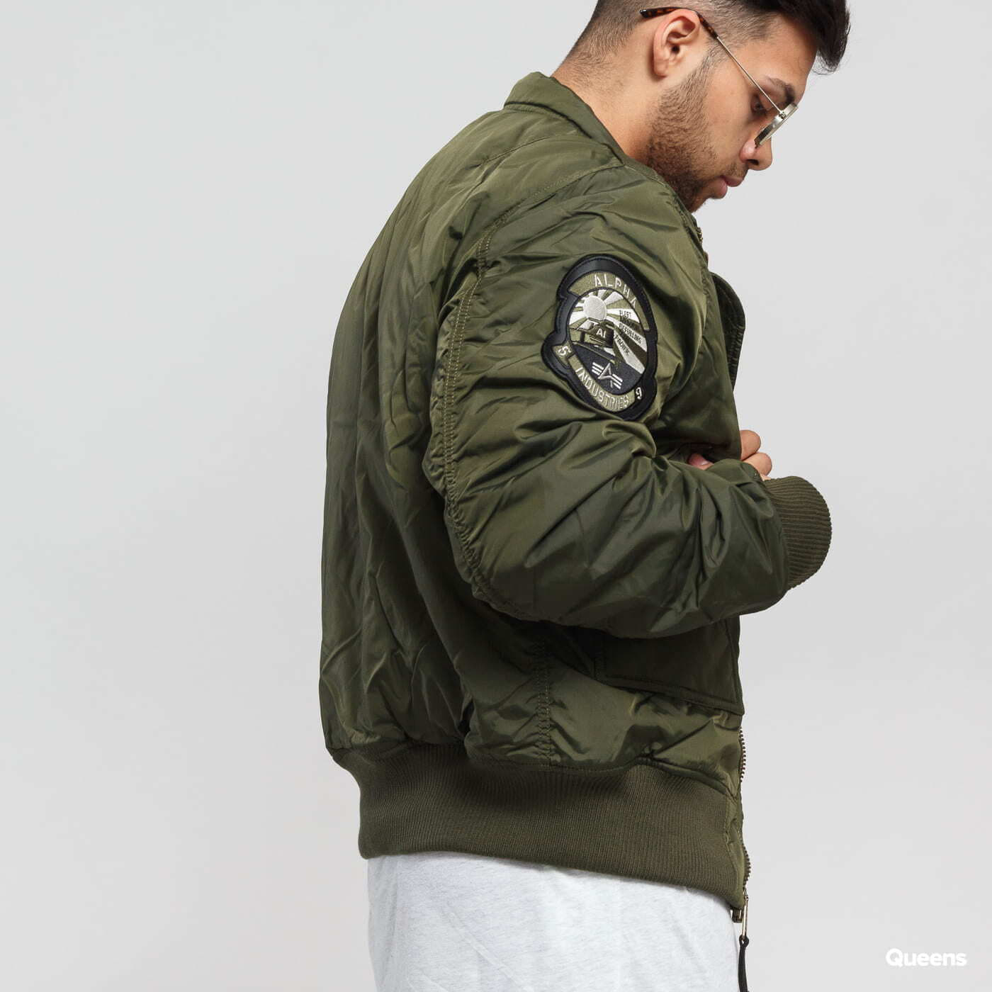 Jackets Alpha Industries Engine olivova Queens