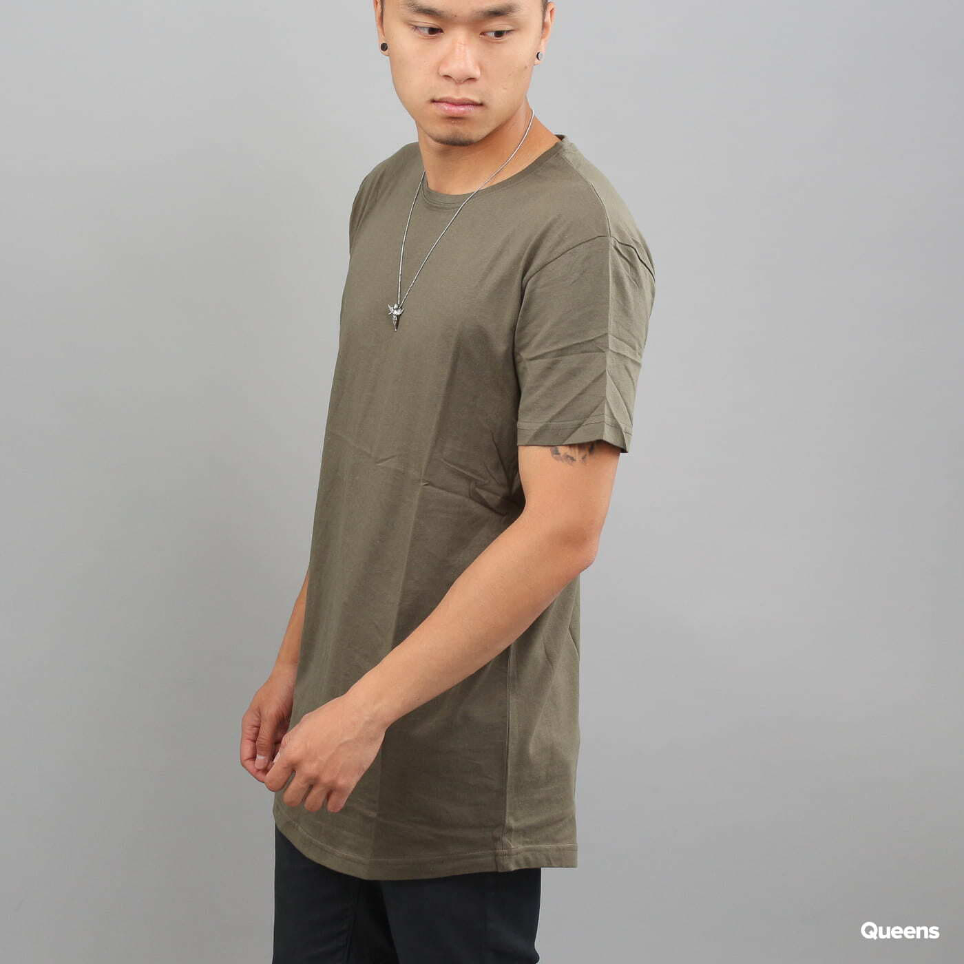 Majice i košulje Urban Classics Shaped Long Tee Army Green