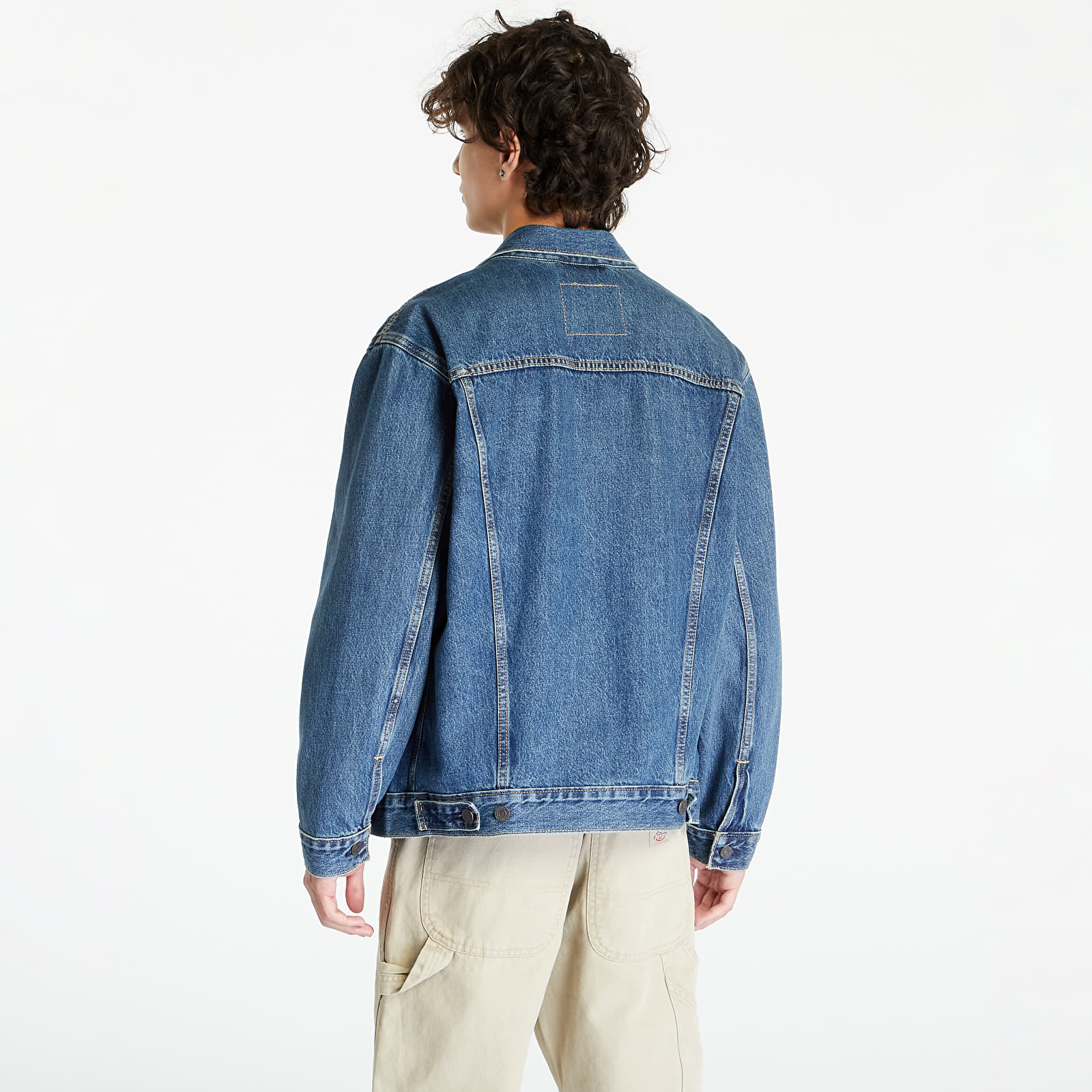 Jacken Levi's ® Relaxed Fit Trucker Jacket Med Indigo - Worn In