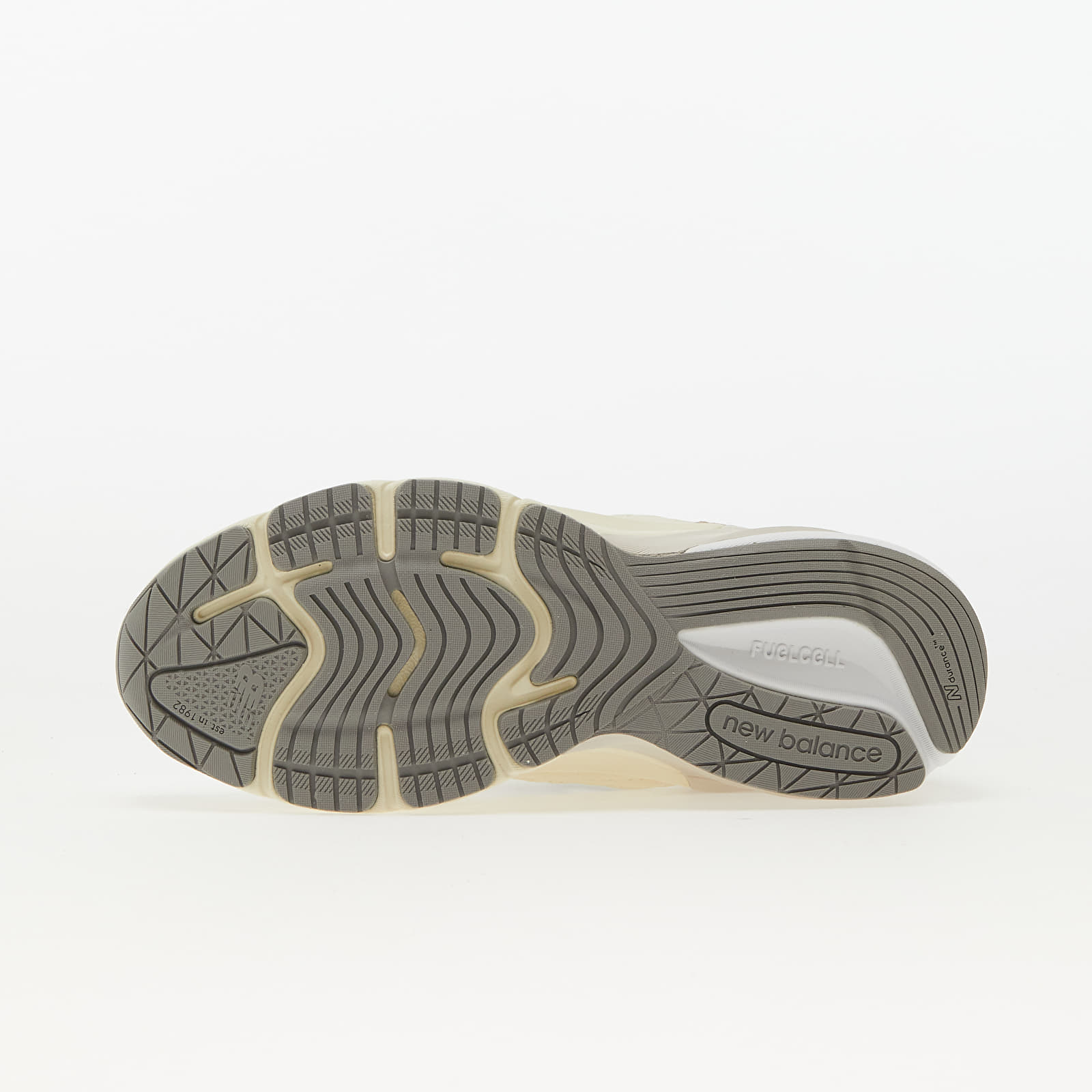 Men's sneakers and shoes New Balance 990 V6 Brown