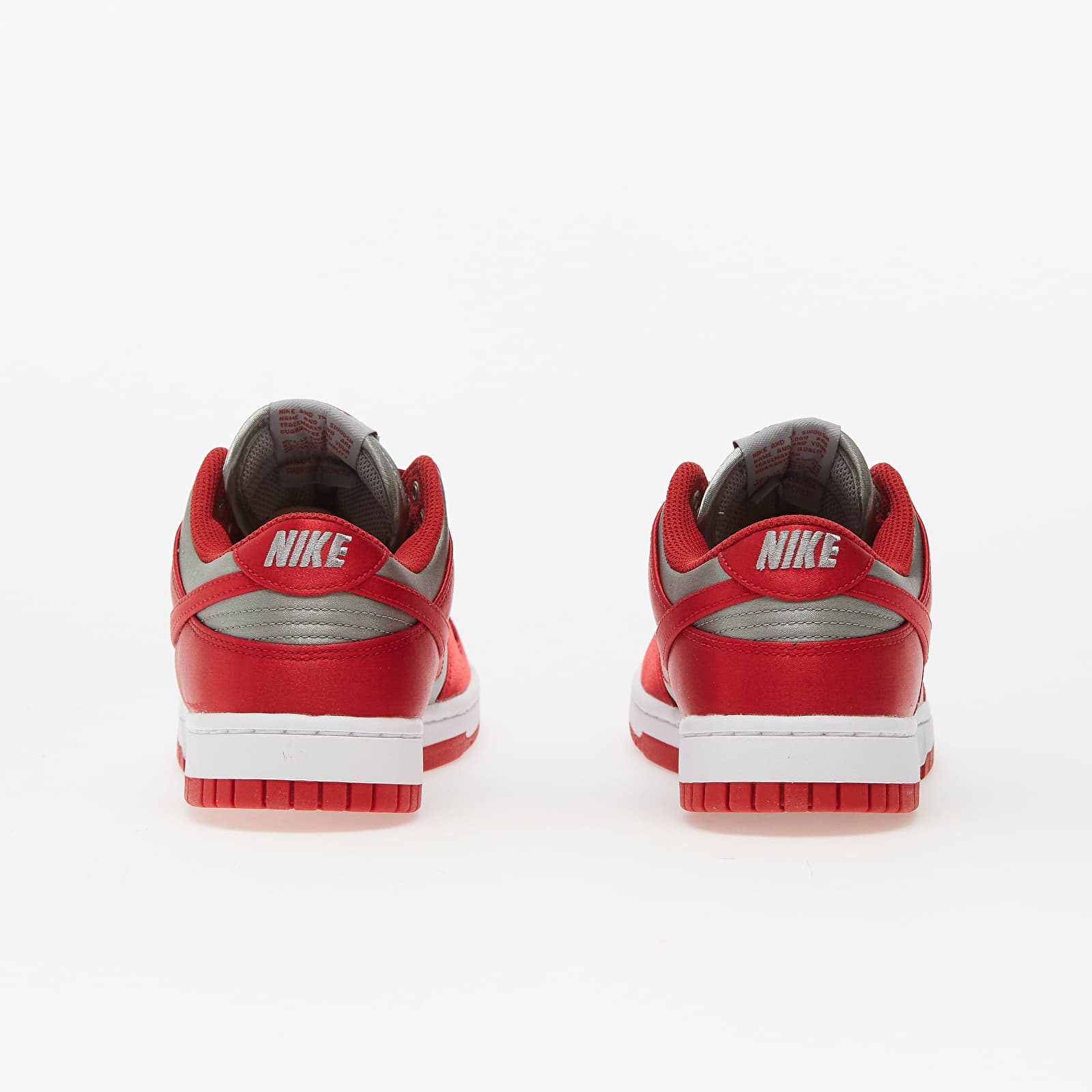 Scarpe e sneakers da donna Nike Dunk Low Medium Grey/ Varsity Red-White