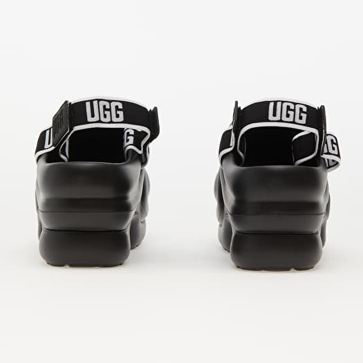 UGG W Aww Yeah