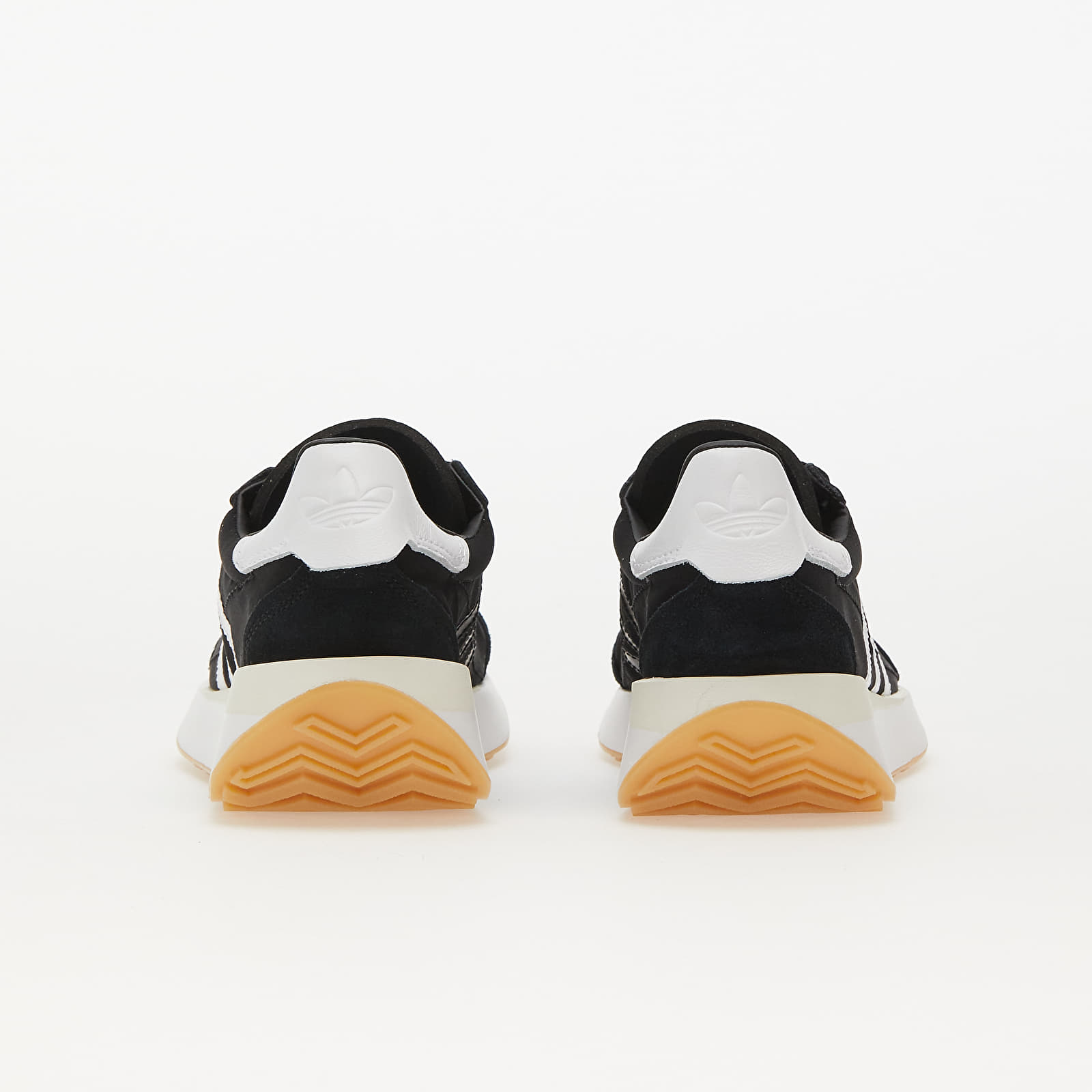 Vīriešu čības un apavi adidas Originals Country Xlg Core Black/ Ftw White/ Blue Bird