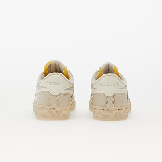 Sneakers und Schuhe fur Frauen Reebok Club C Revenge Vintage Stucco Vintage Chalk Paper White Queens