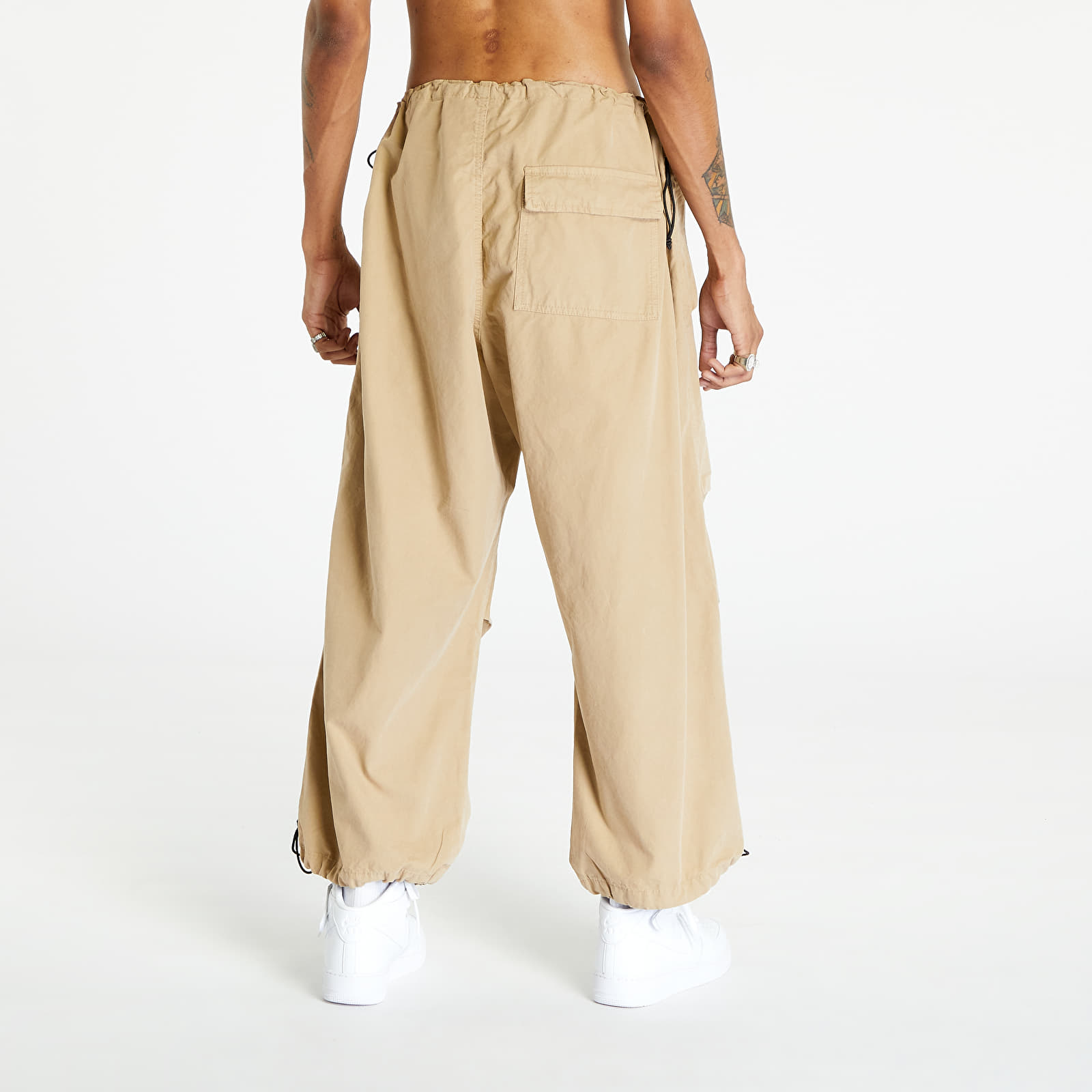 Jeans and trousers Urban Classics Wide Cargo Pants Union Beige Queens