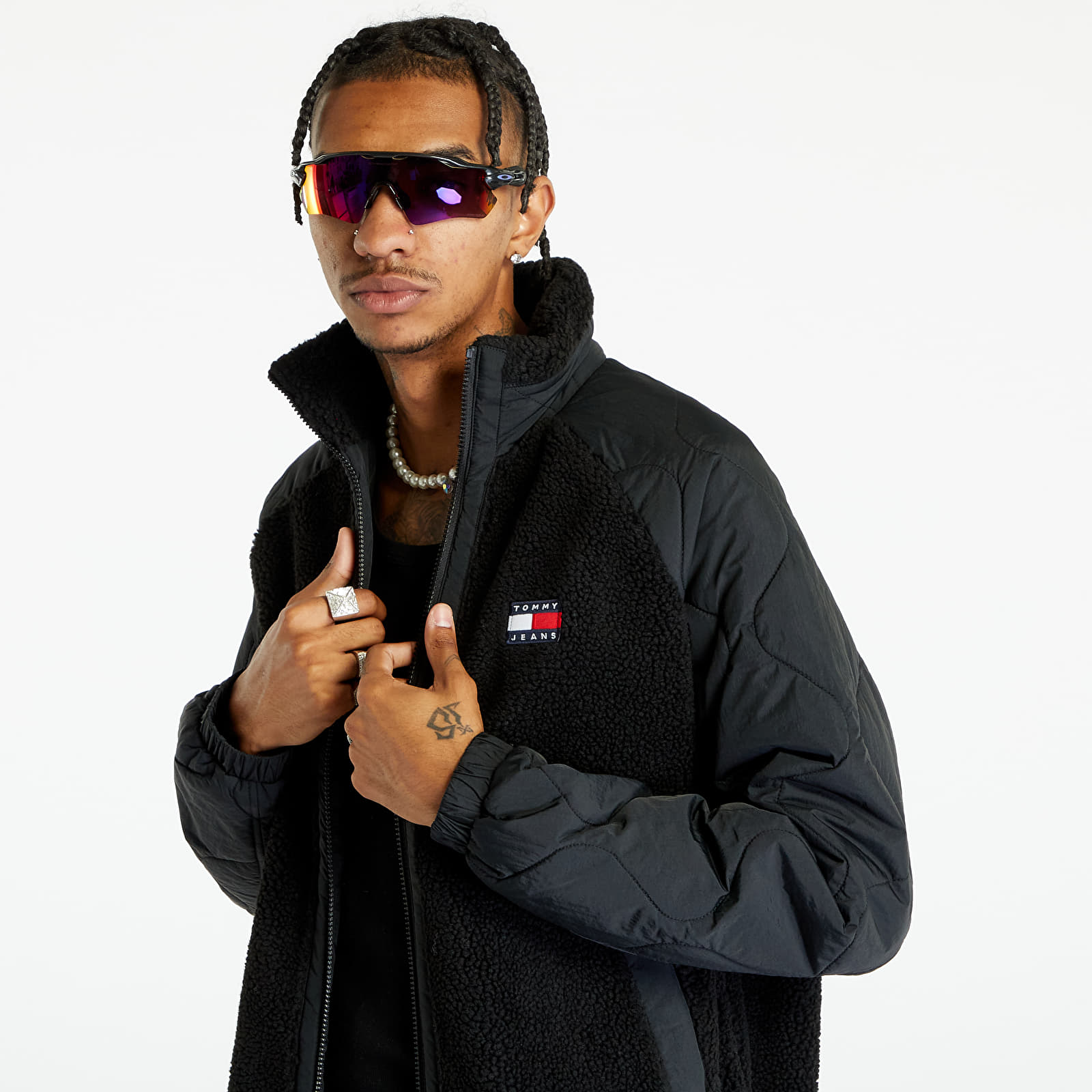 Jakas TOMMY JEANS Tjm Mix Media Sherpa Black
