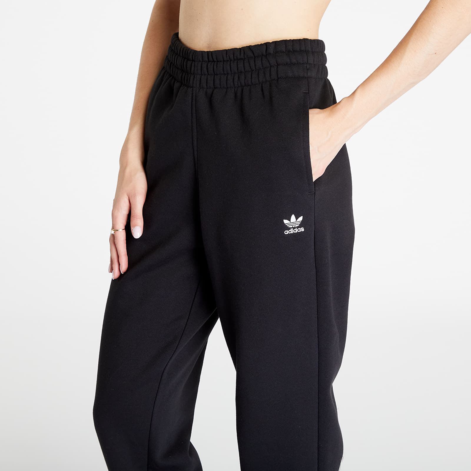 Black adidas fleece pants outlet