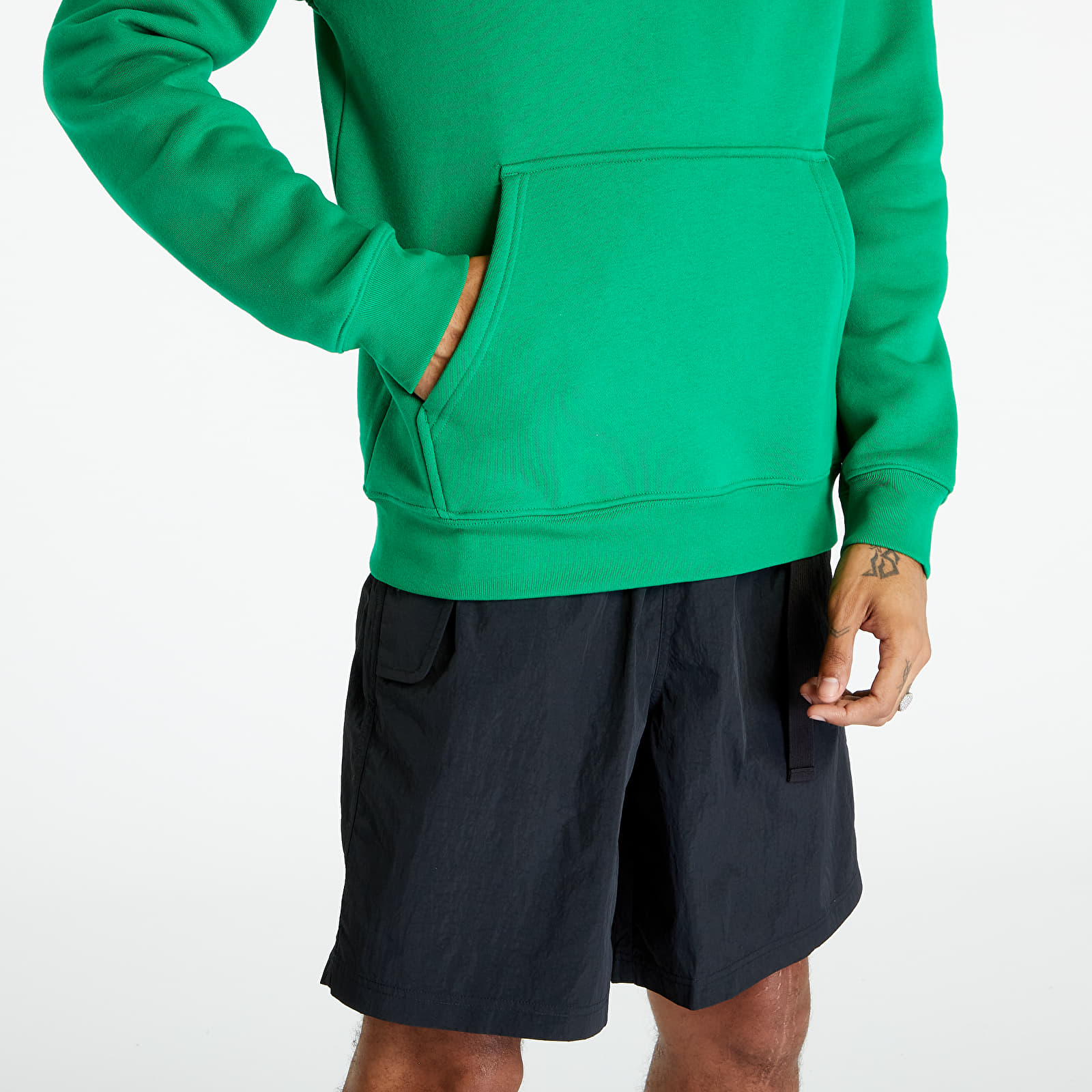Adidas originals essential store overhead hoodie gree