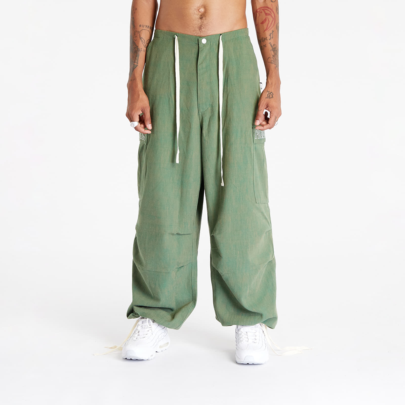 Hosen PLEASURES Visitor Wide Fit Cargo Pants Green