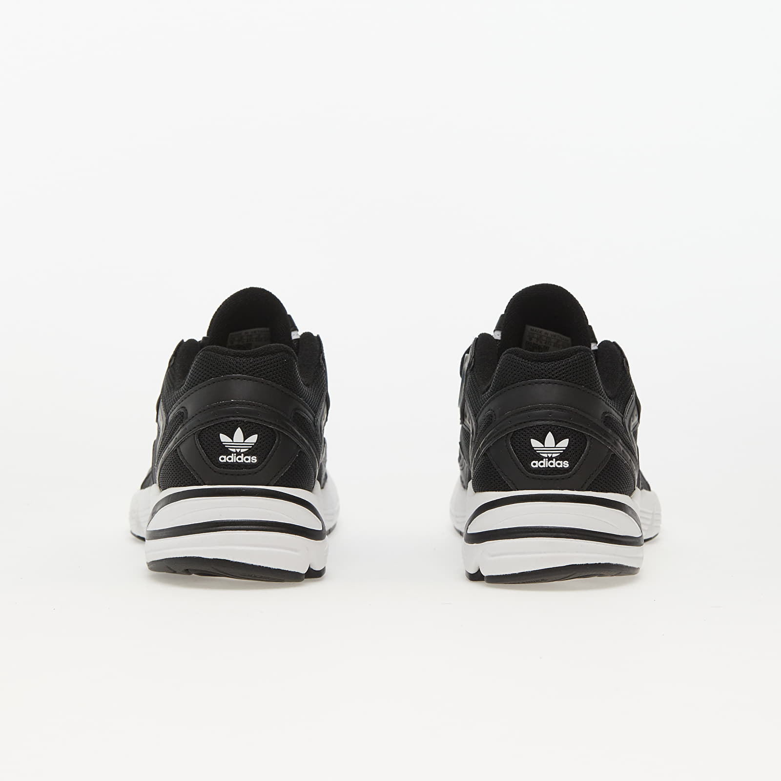 Sneakers und Schuhe für Frauen adidas Originals Astir W Core Black