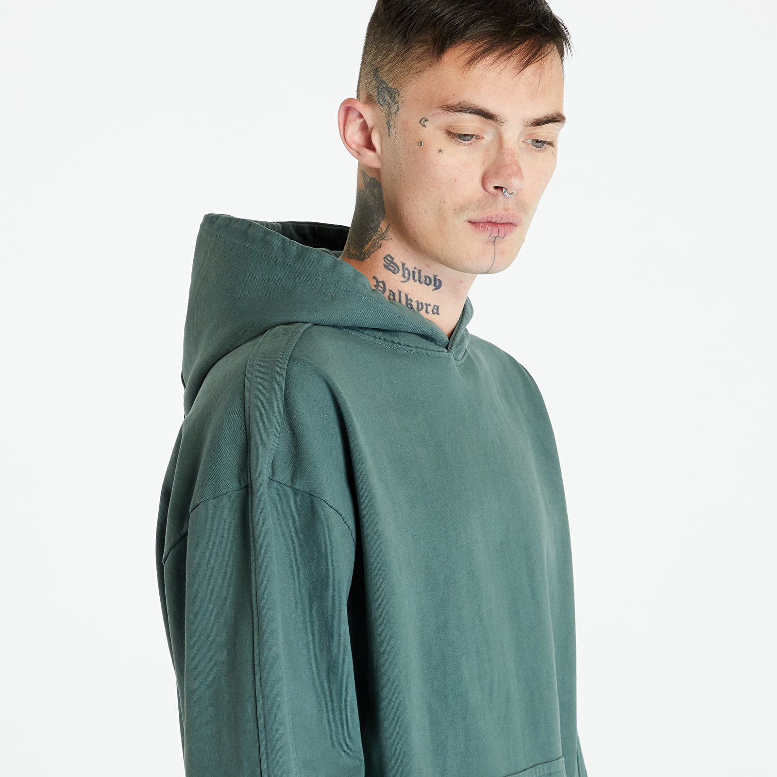Hoodies and sweatshirts  Urban Classics Heavy Terry Garment Dye Hoody Bottle Green
