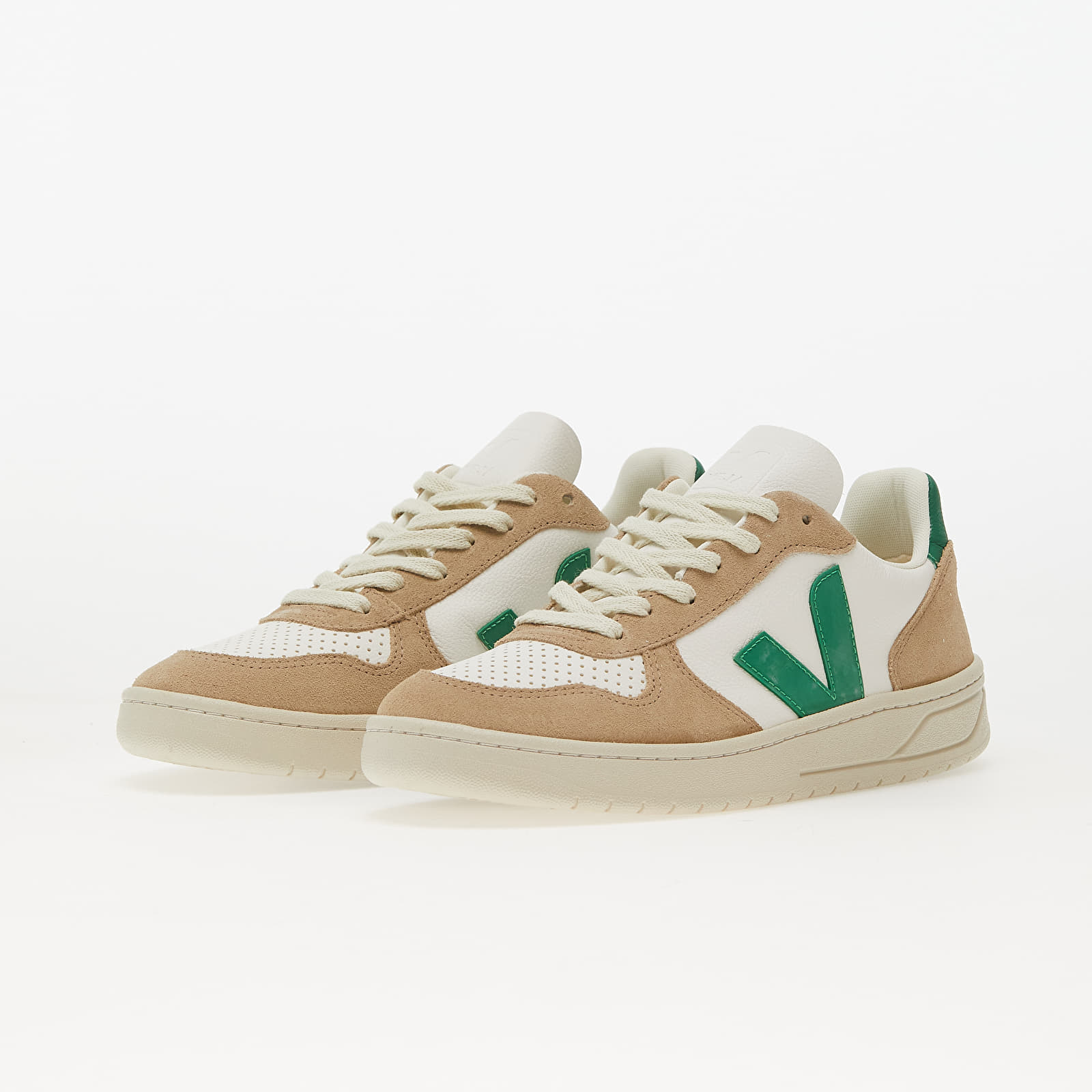 Men's sneakers and shoes Veja V-10 Extra White/ Emeraude/ Sahara