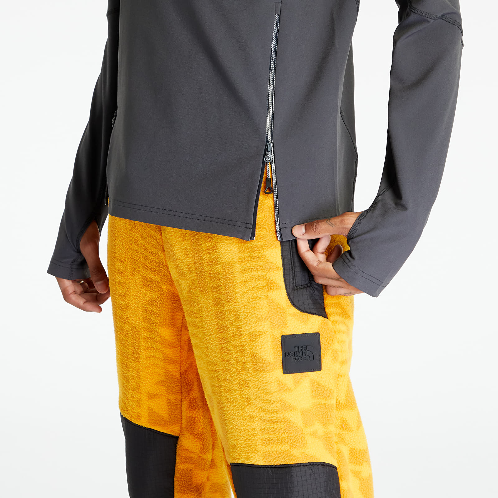 Mikiny The North Face 2000S Zip Tech Hood Asphalt Grey