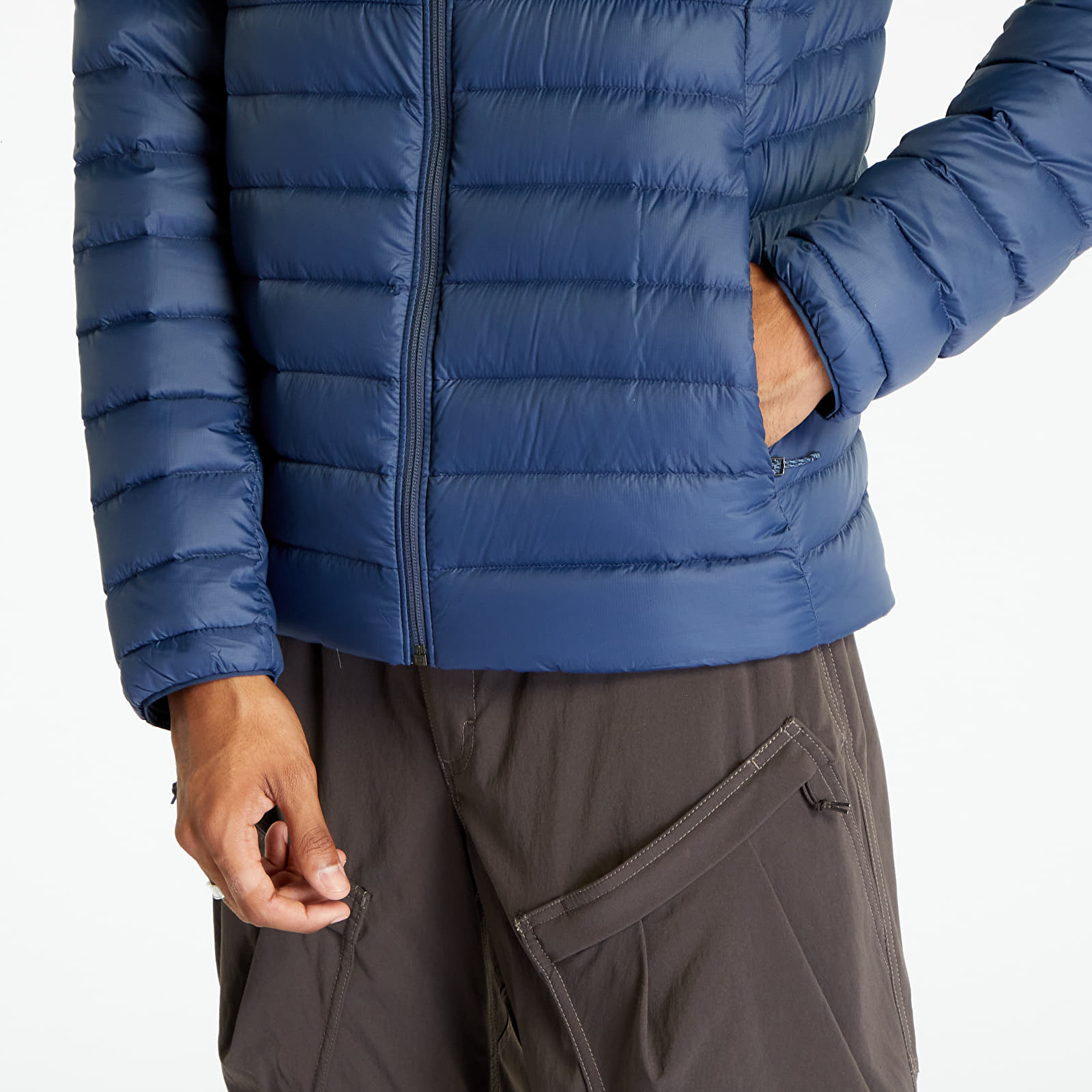 Kabátok Patagonia M's Down Sweater Hooded Jacket New Navy