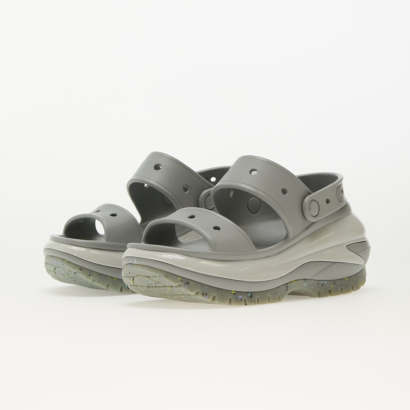 Turnschuhe und Schuhe für Männer Crocs Classic Mega Crush Sandal Light Grey