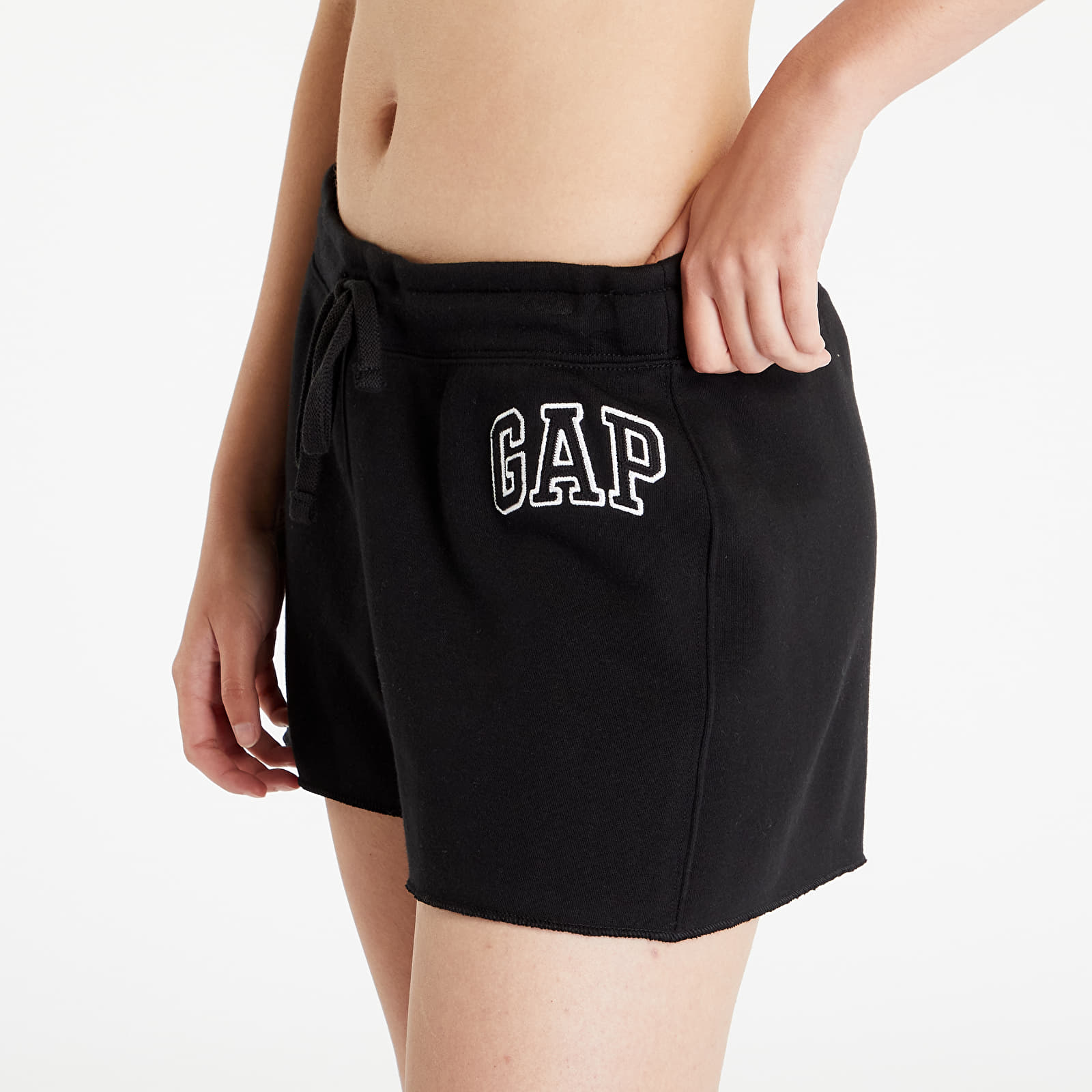 Šortky GAP V-Gap Heritage Short - Updated True Black