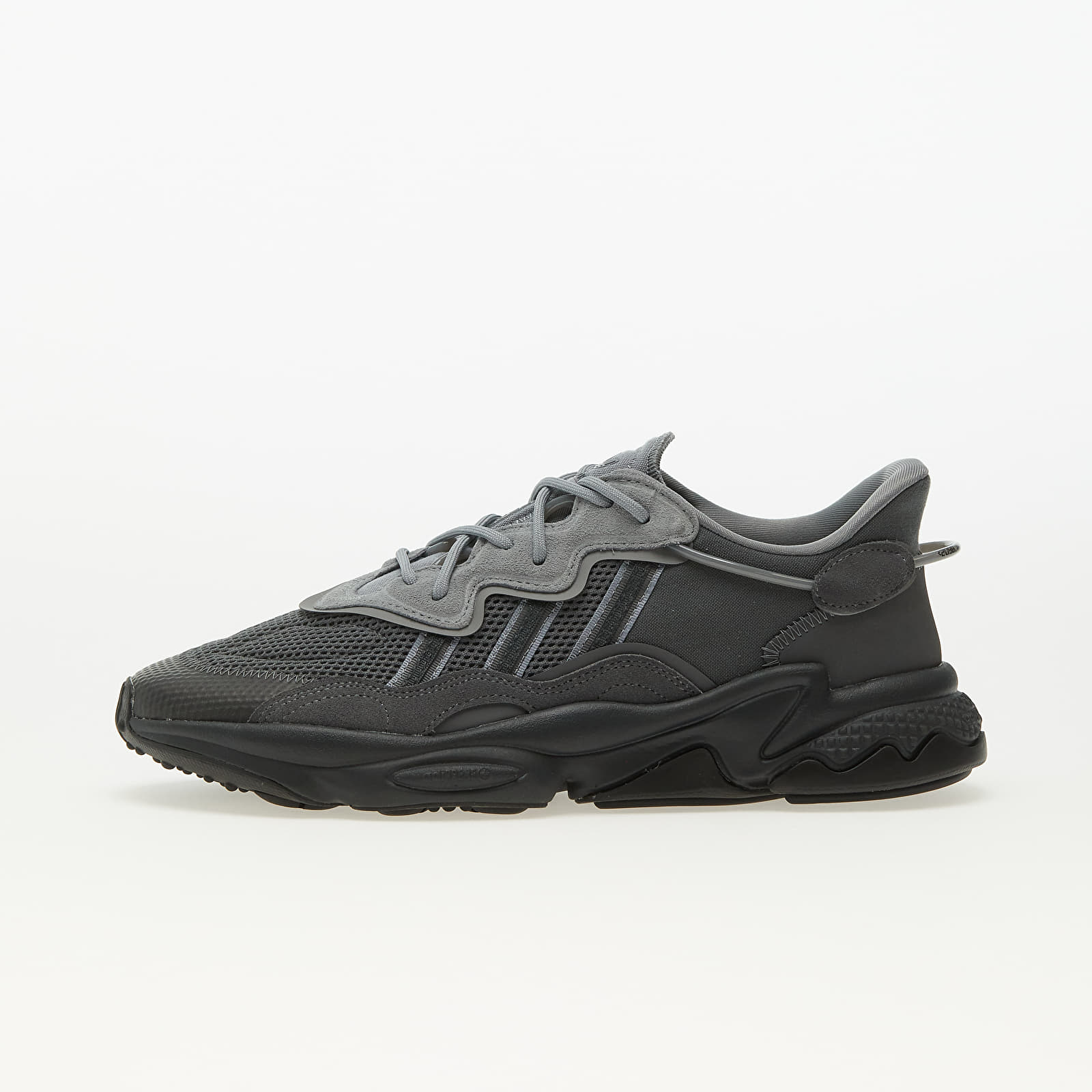 Men s sneakers and shoes adidas Originals Ozweego Grey Five Grey Four Core Black Queens
