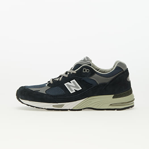 Women s sneakers and shoes New Balance 991 Made in UK Navy Queens