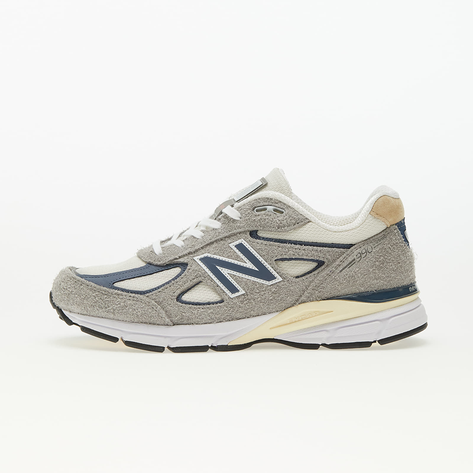 Men s sneakers and shoes New Balance 990 V4 Grey Queens