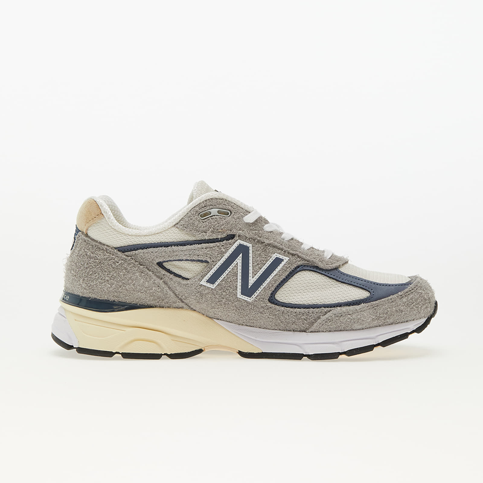 Men's sneakers and shoes New Balance 990 V4 Grey