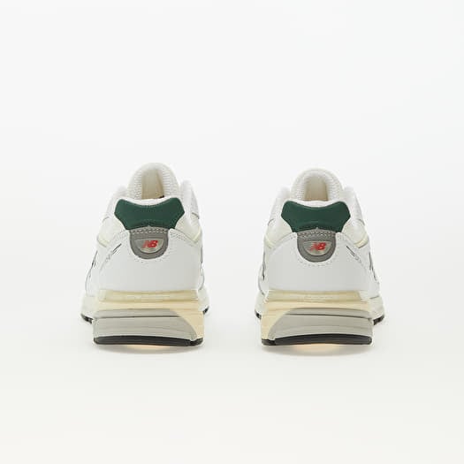 Men s sneakers and shoes New Balance 990 V4 White Queens