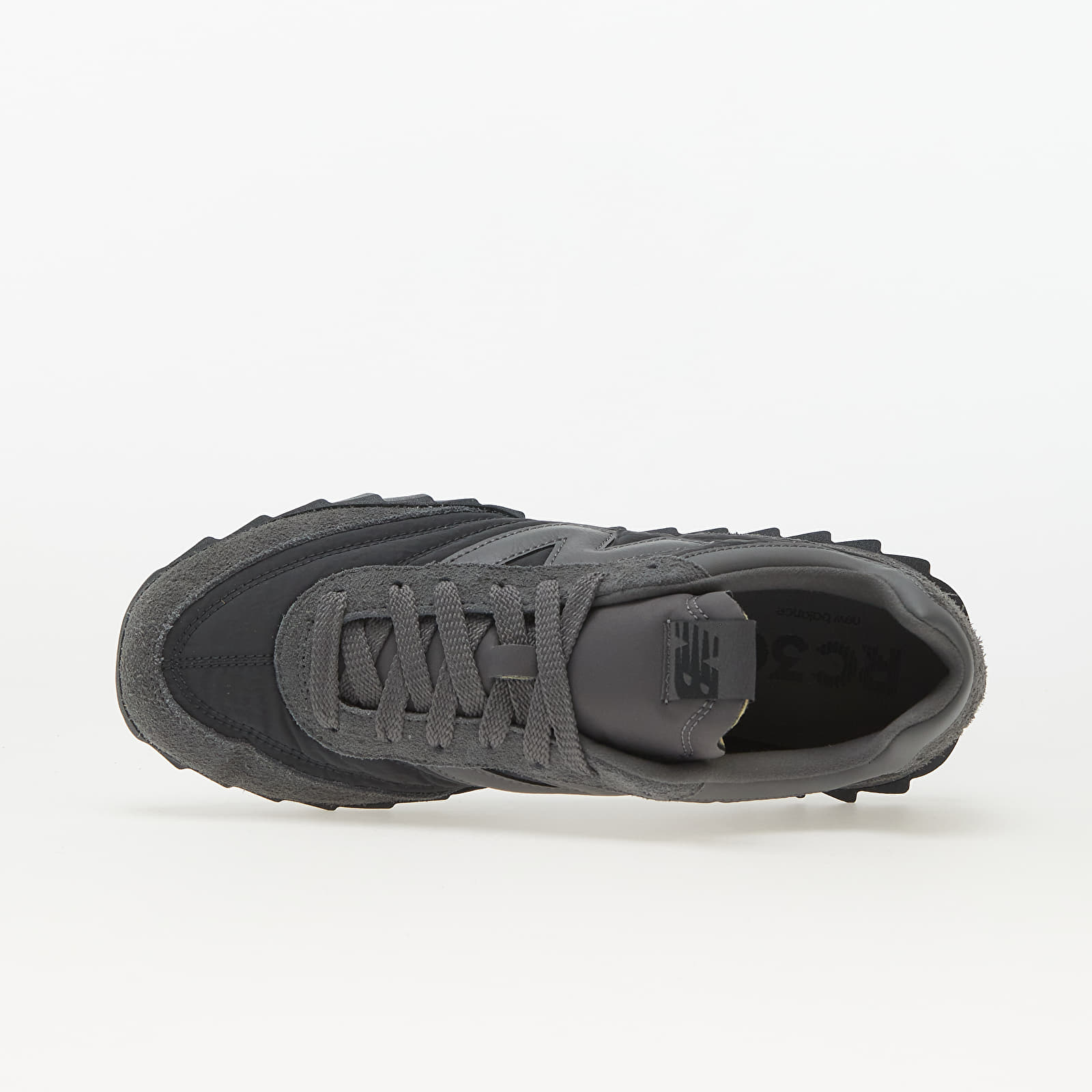 Herenschoenen New Balance RC30 Blacktop