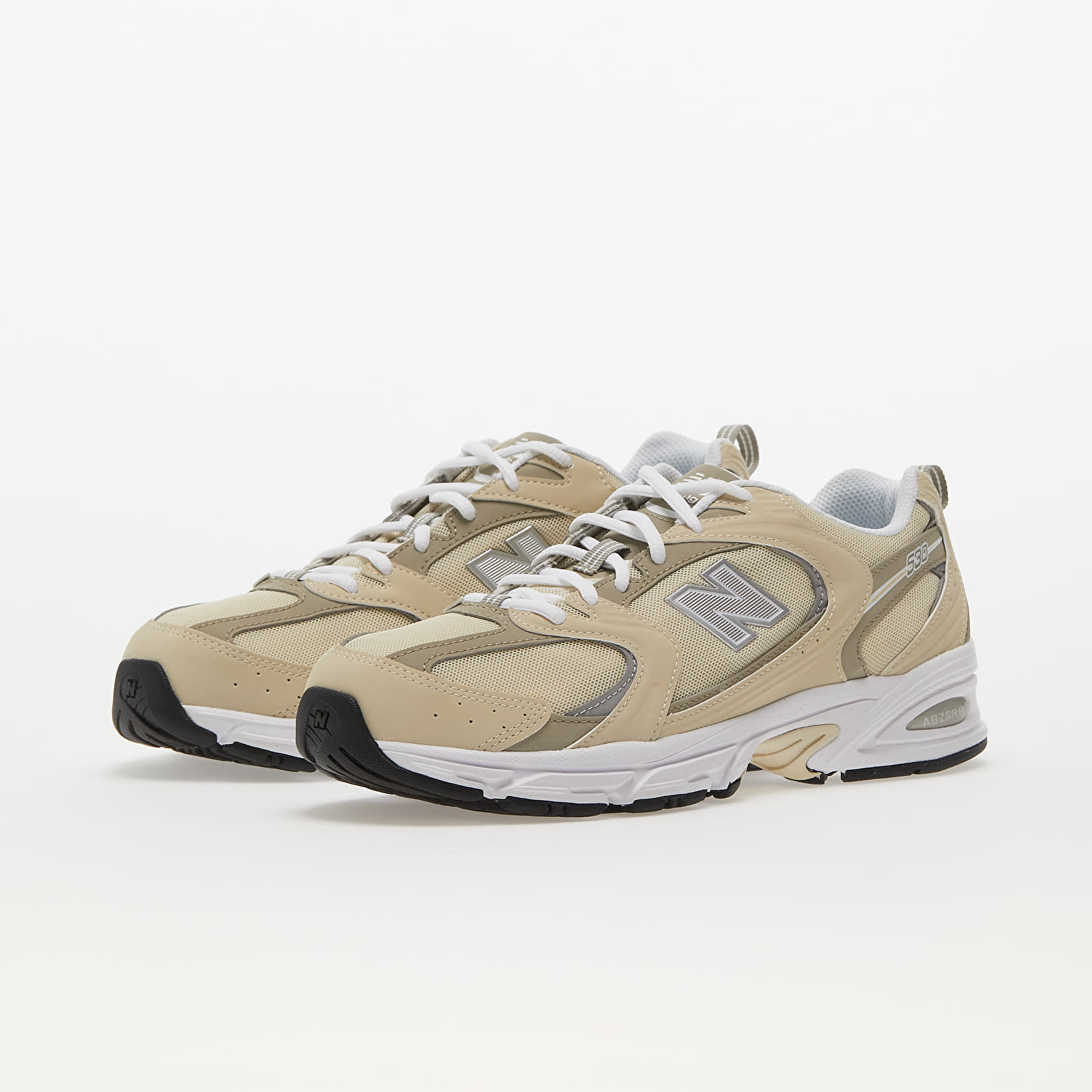 Turnschuhe und Schuhe für Männer New Balance 530 Beige