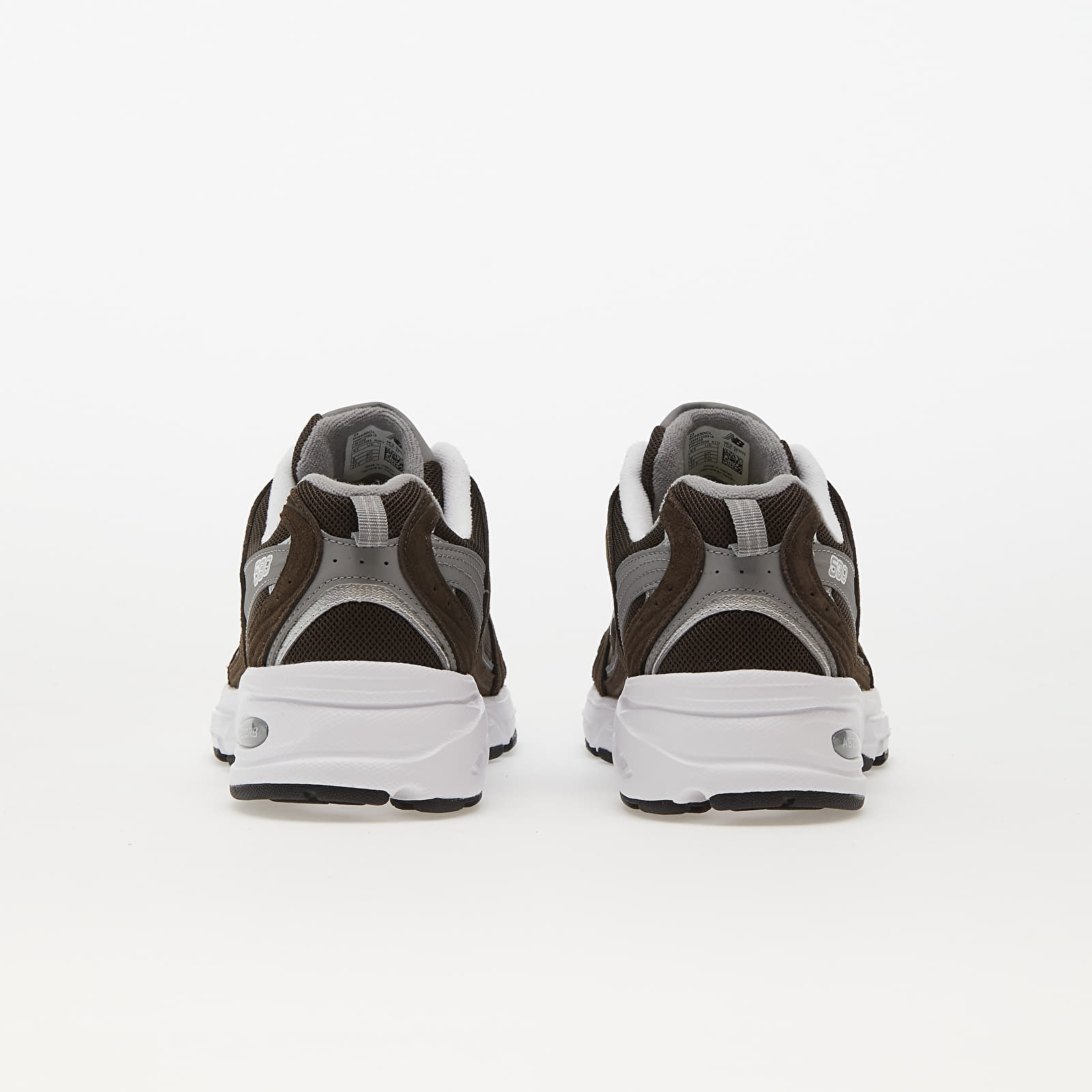 Turnschuhe und Schuhe für Männer New Balance 530 Brown