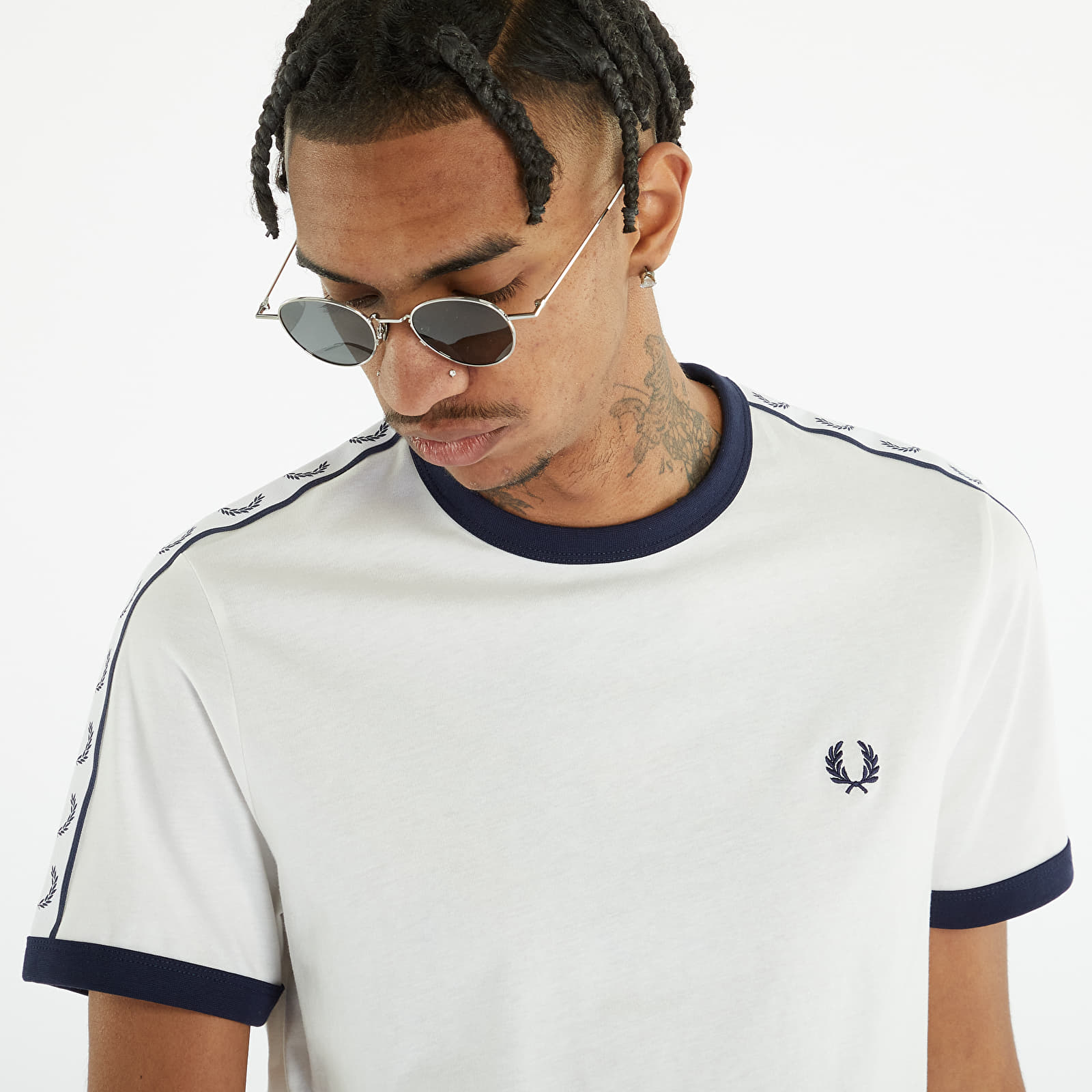 T-Shirts FRED PERRY Taped Ringer T-shirt Snow White