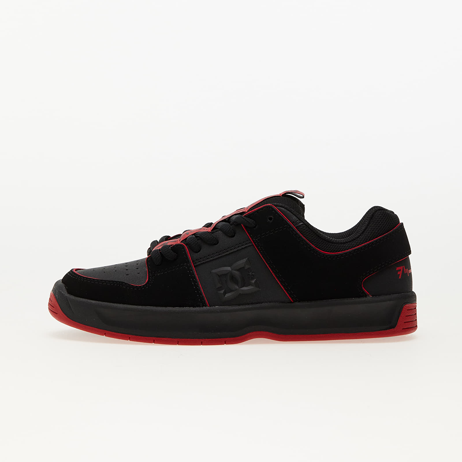 Baskets et chaussures pour hommes DC x Star Wars Lynx Zero Black/ Black/ Red