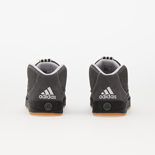 Adidas niki top