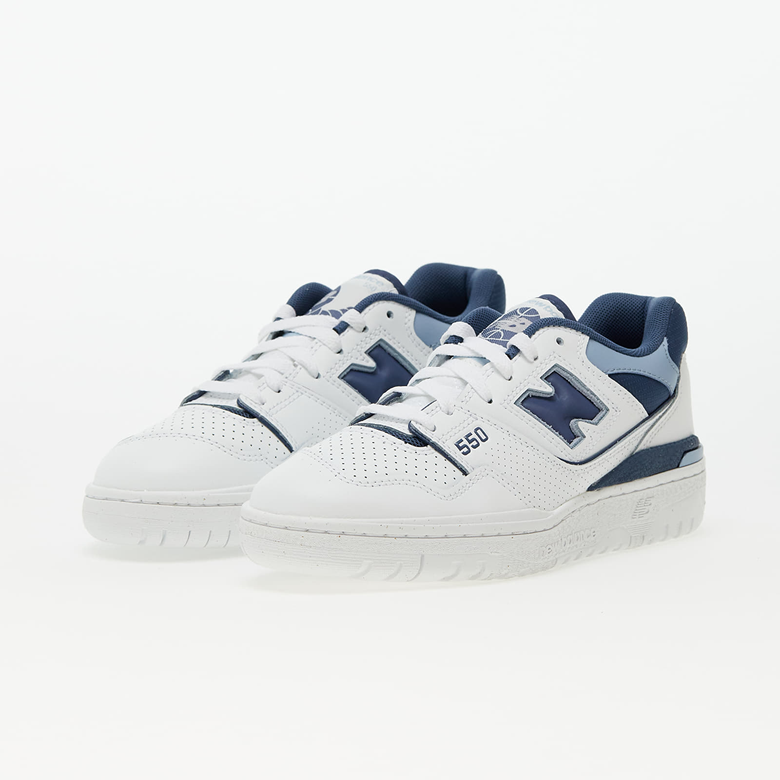Women's sneakers and shoes New Balance 550 White