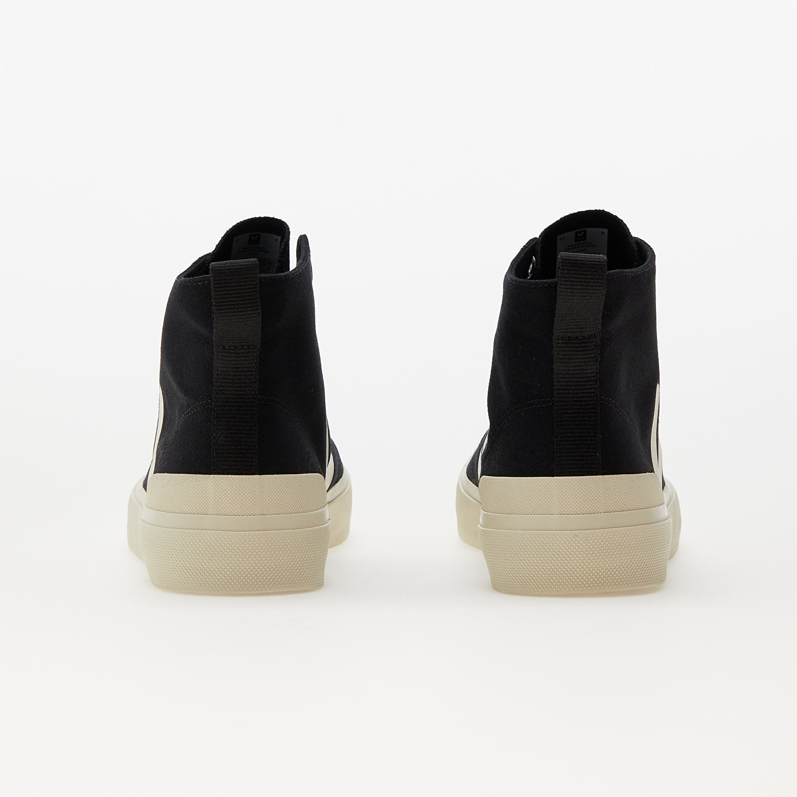 Men's sneakers and shoes Veja Wata II Canvas Black/ Pierre