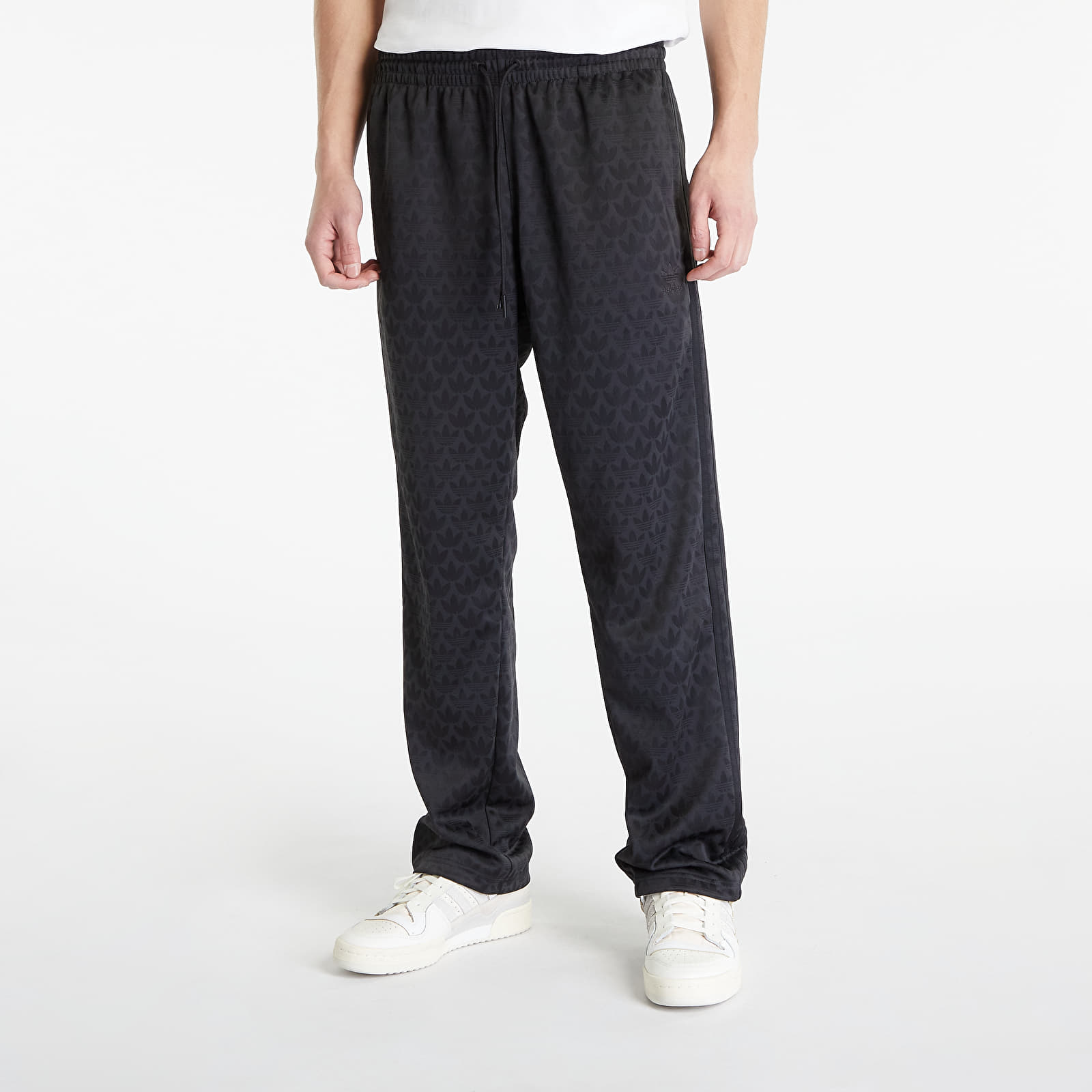 Džínsy a nohavice adidas Originals Graphics Monogram Trackpant Black