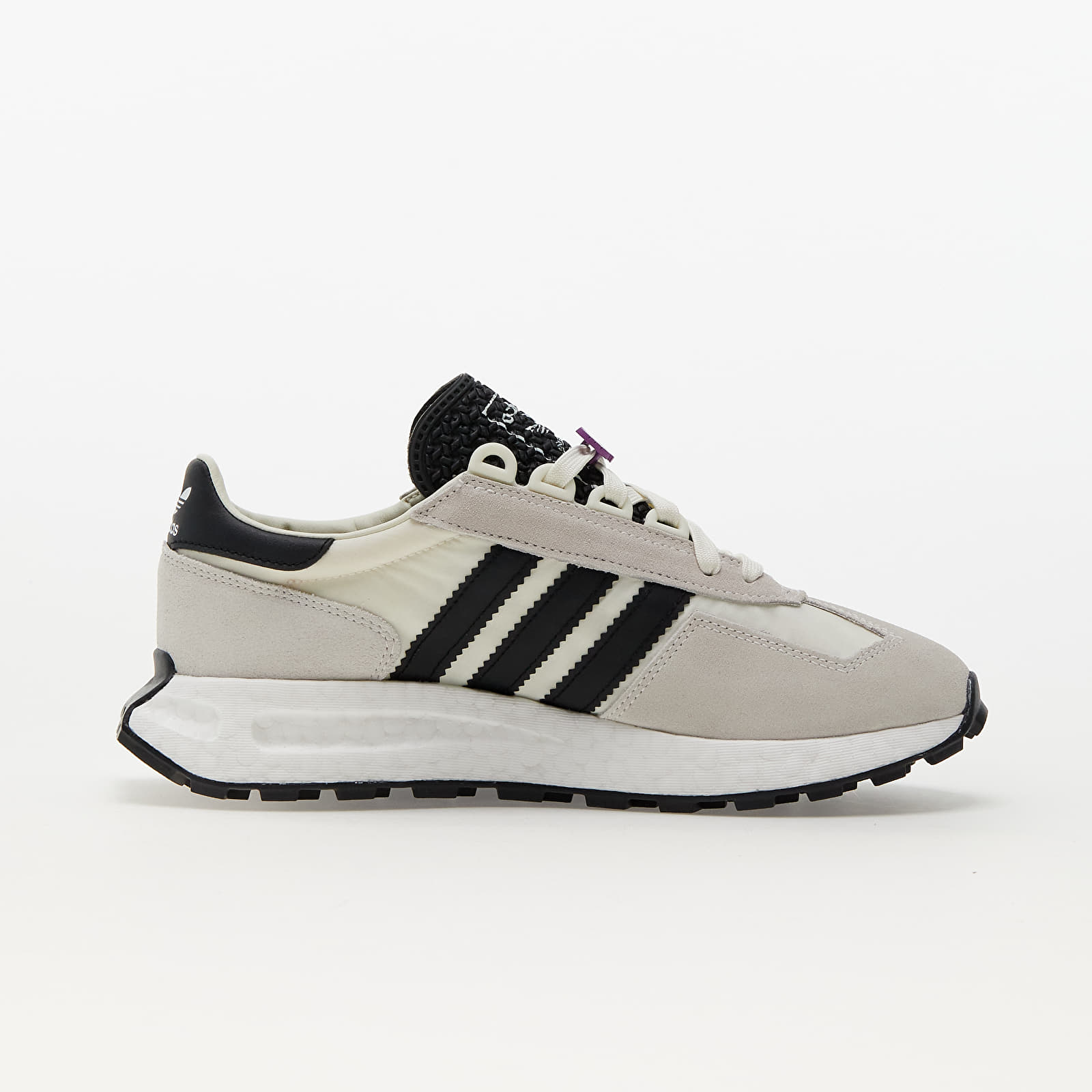 Sneakers und Schuhe fur Frauen adidas Originals Retropy E5 W Off White Core Black SHOPUR Queens