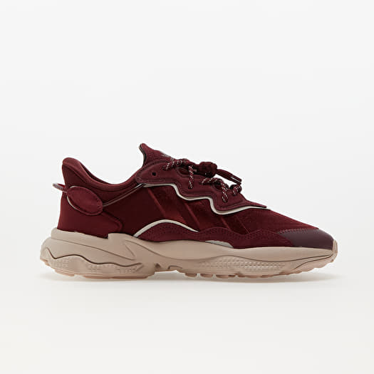 Red ozweego store