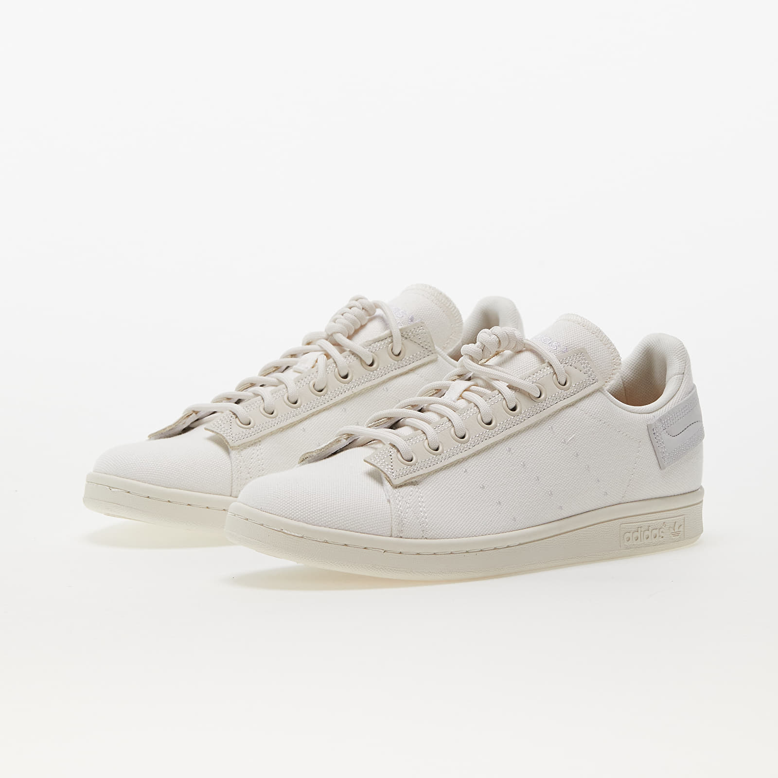 Turnschuhe und Schuhe fur Manner adidas Originals Stan Smith Parley Core White Dash Grey Off White Queens
