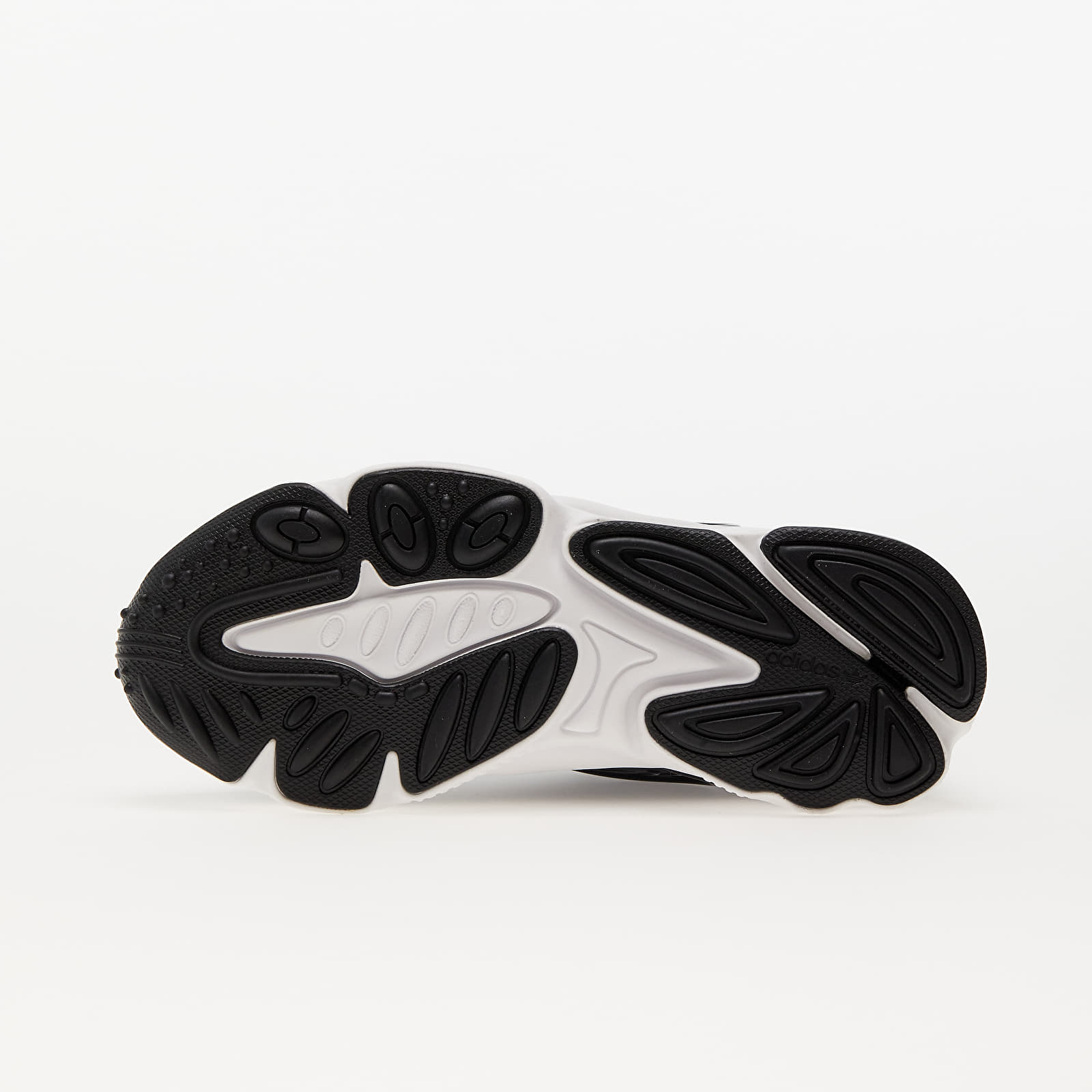 Vīriešu čības un apavi adidas Originals Oztral Core Black/ Core Black/ Silver Metallic
