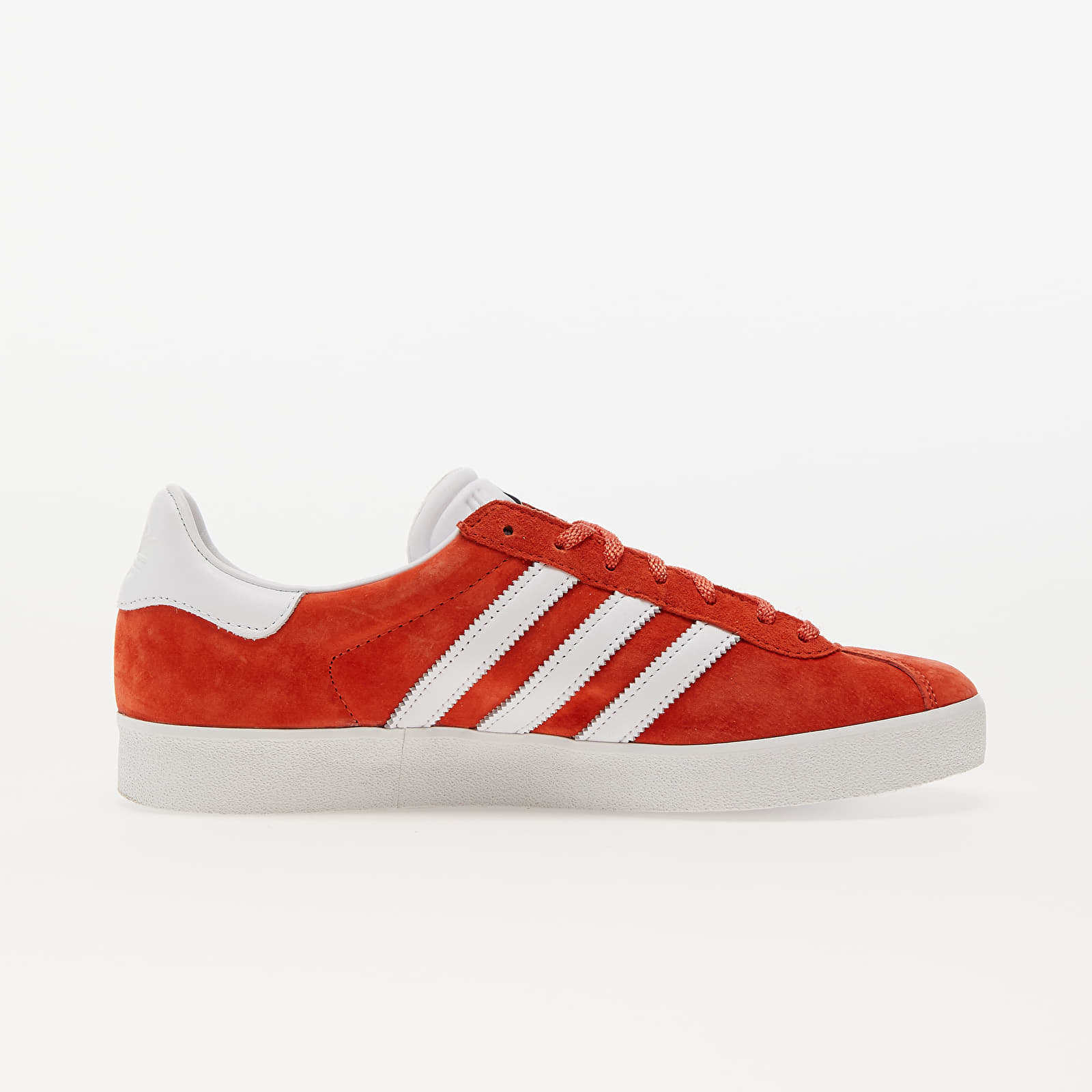 Sneakers och skor för män adidas Originals Gazelle 85 Preloved Red/ Ftw White/ Core Black