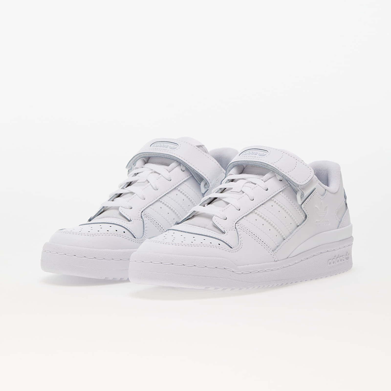 Forum low hot sale refined sneakers