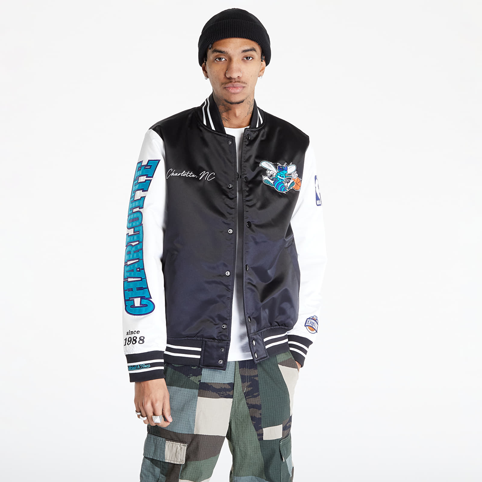 Jackets Mitchell Ness Team Origins Varsity Satin Charlotte Hornets Jacket Black White Queens