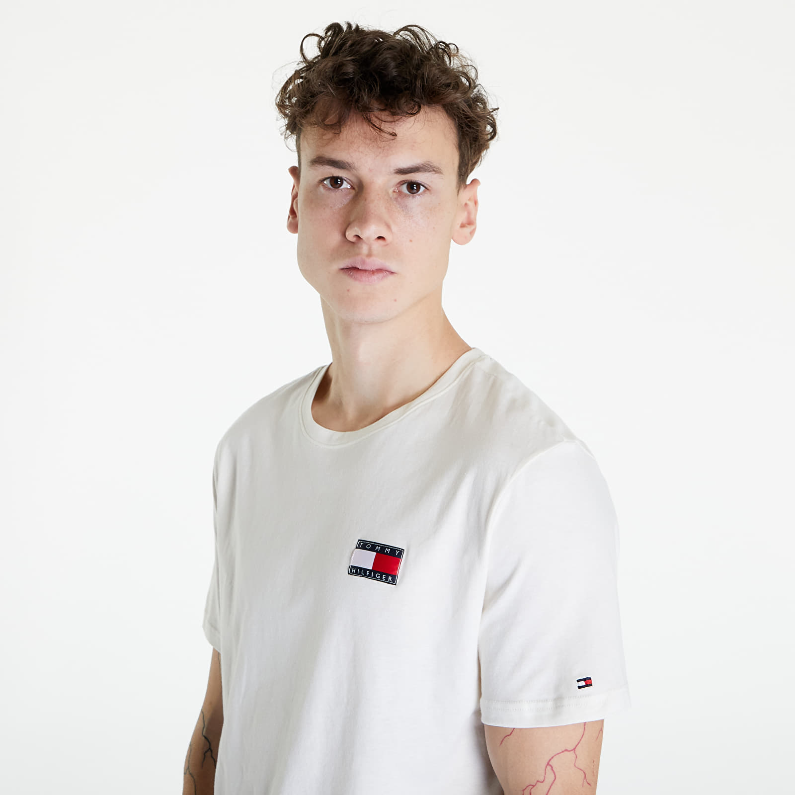 T-Shirts Tommy Hilfiger Tommy 85 Cn Ss Tee Creamy