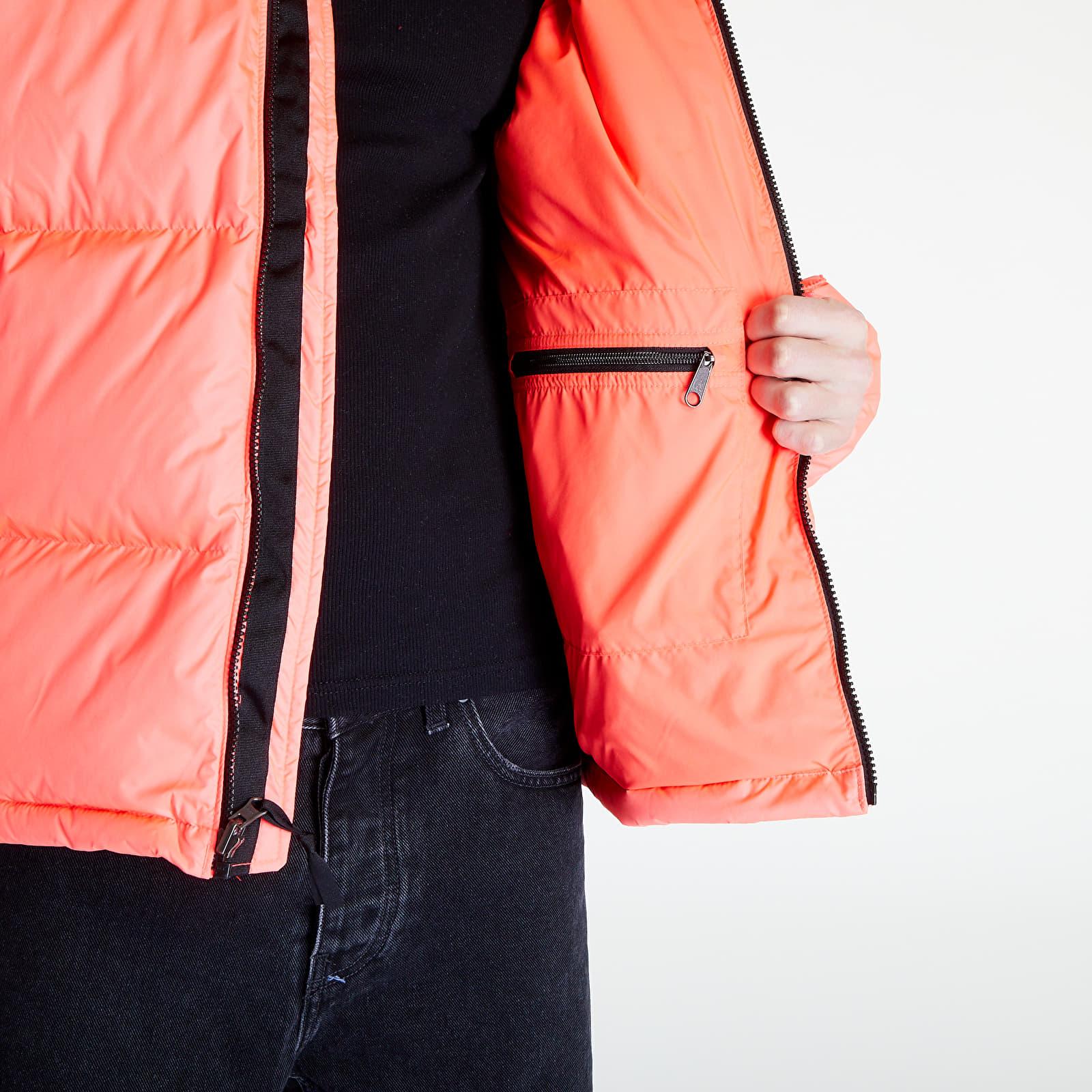 Bundy The North Face M 1996 Retro Nuptse Jacket Brilliant Coral