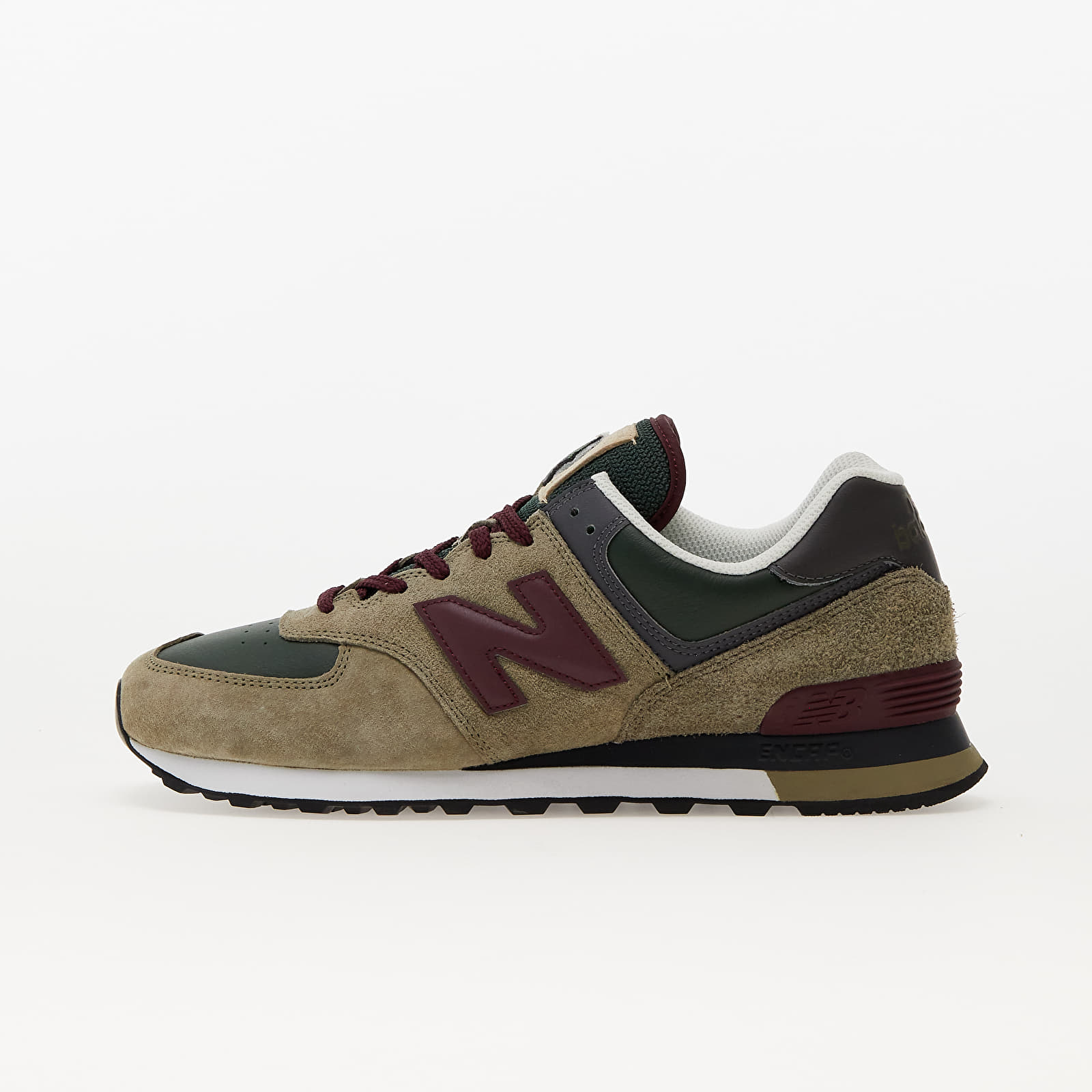 Men's sneakers and shoes New Balance 574 Khaki