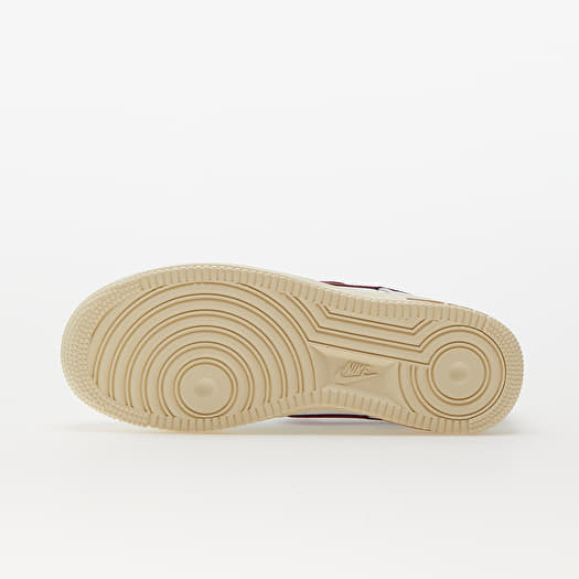 Women s sneakers and shoes Nike Air Force 1 07 Se Photon Dust Team Red Summit White Muslin Queens