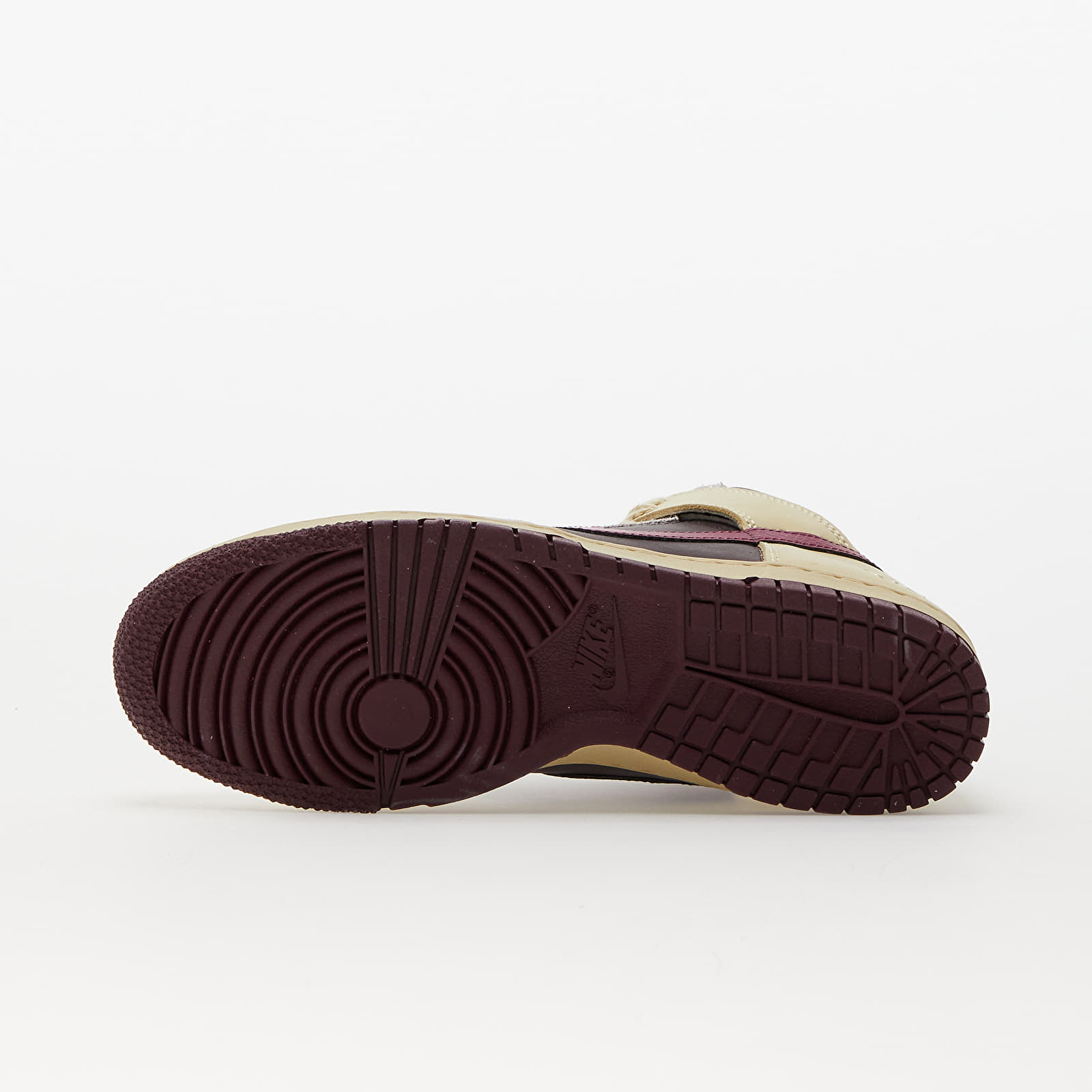 Vīriešu čības un apavi Nike Wmns Dunk High 1985 Alabaster/ Rosewood-Earth-Night Maroon