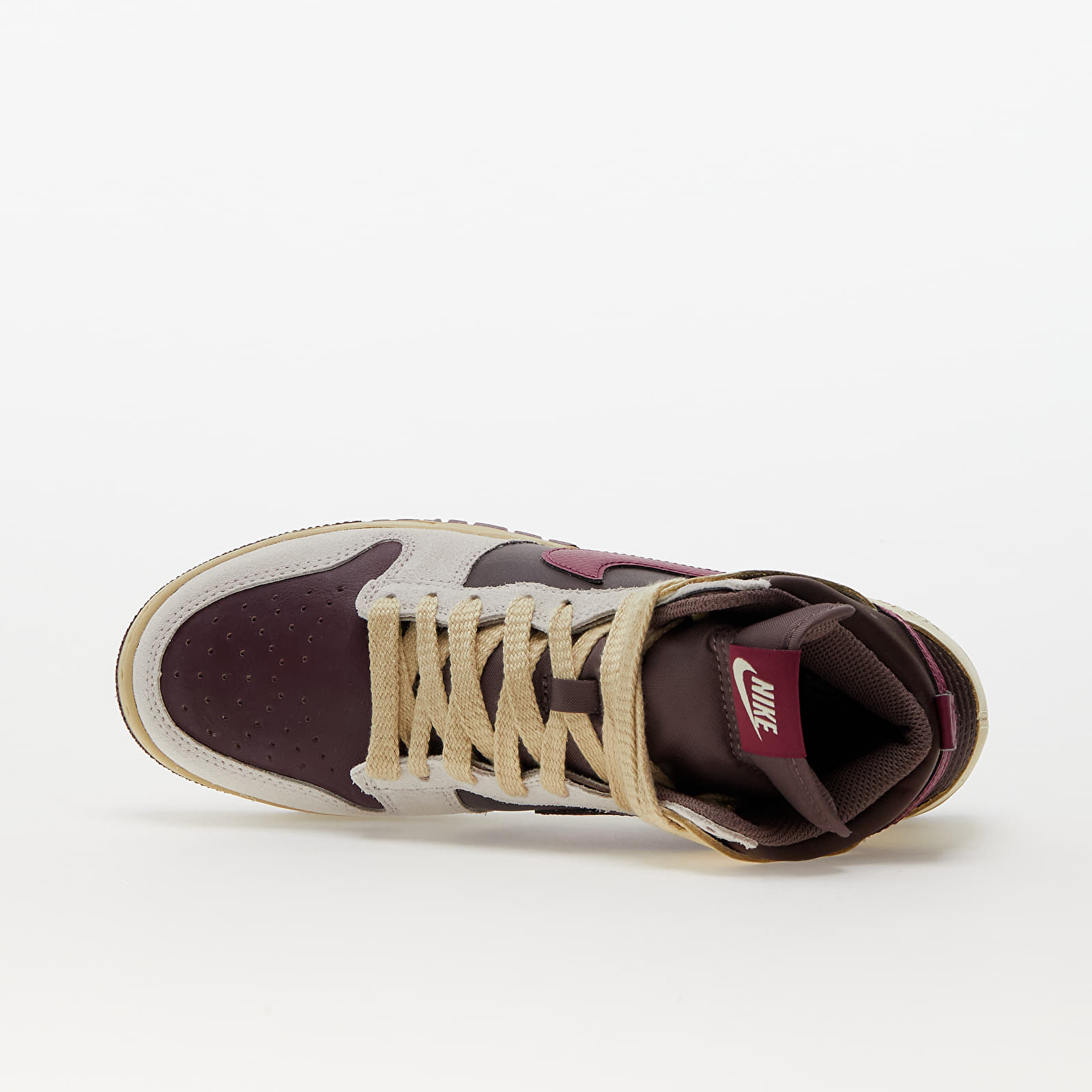 Vīriešu čības un apavi Nike Wmns Dunk High 1985 Alabaster/ Rosewood-Earth-Night Maroon