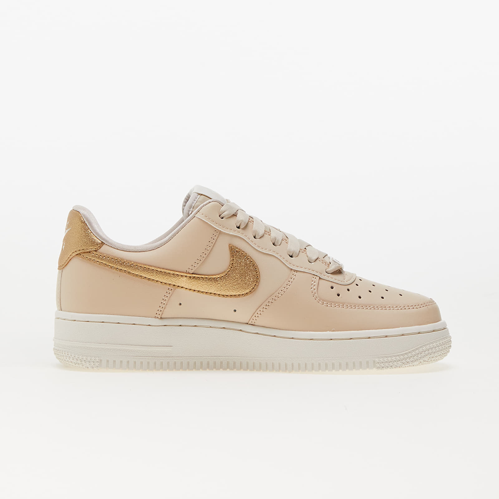 Dámské tenisky a boty Nike W Air Force 1 '07 Sanddrift/ Metallic Gold-Phantom