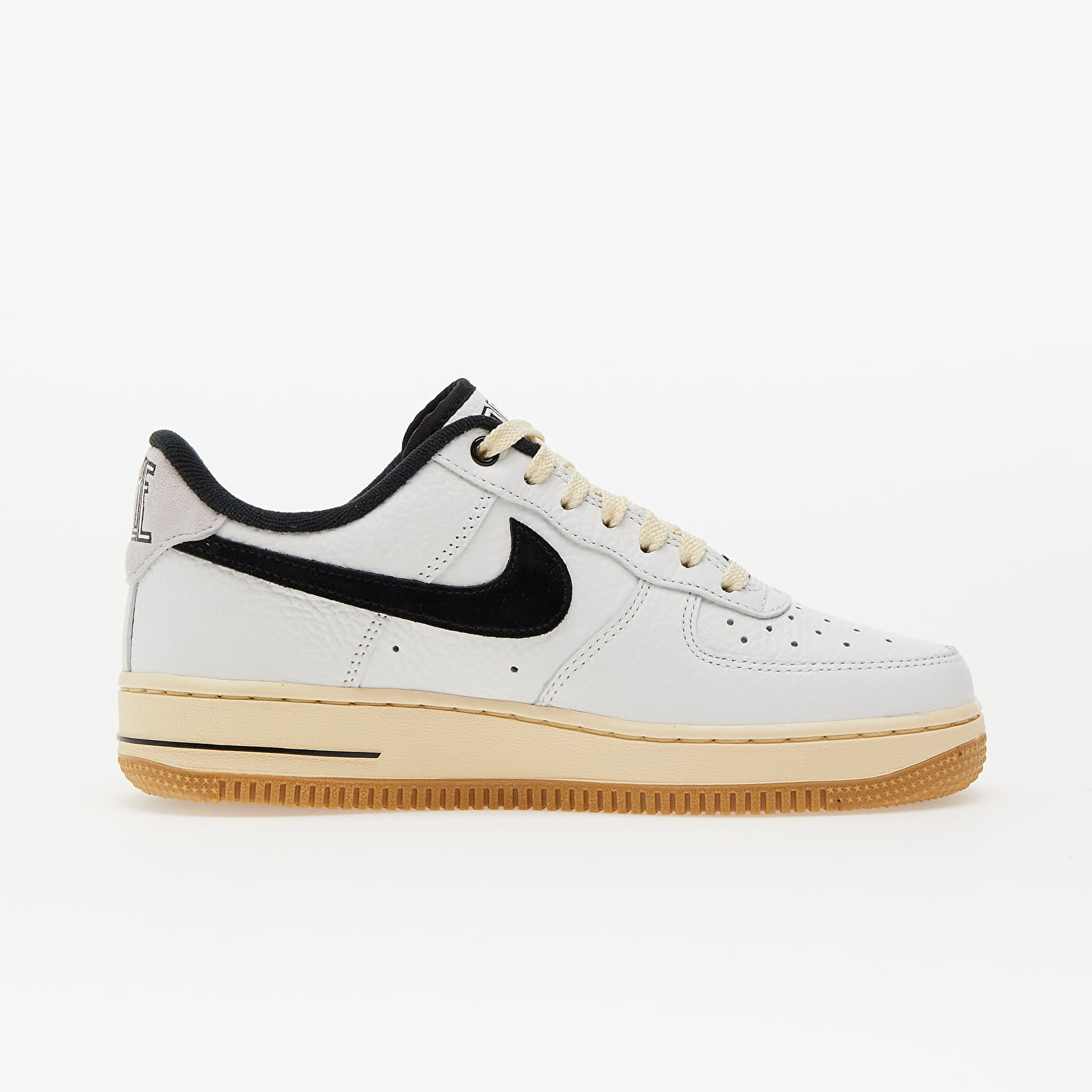 Nike air force 1 womens black gum sole deals