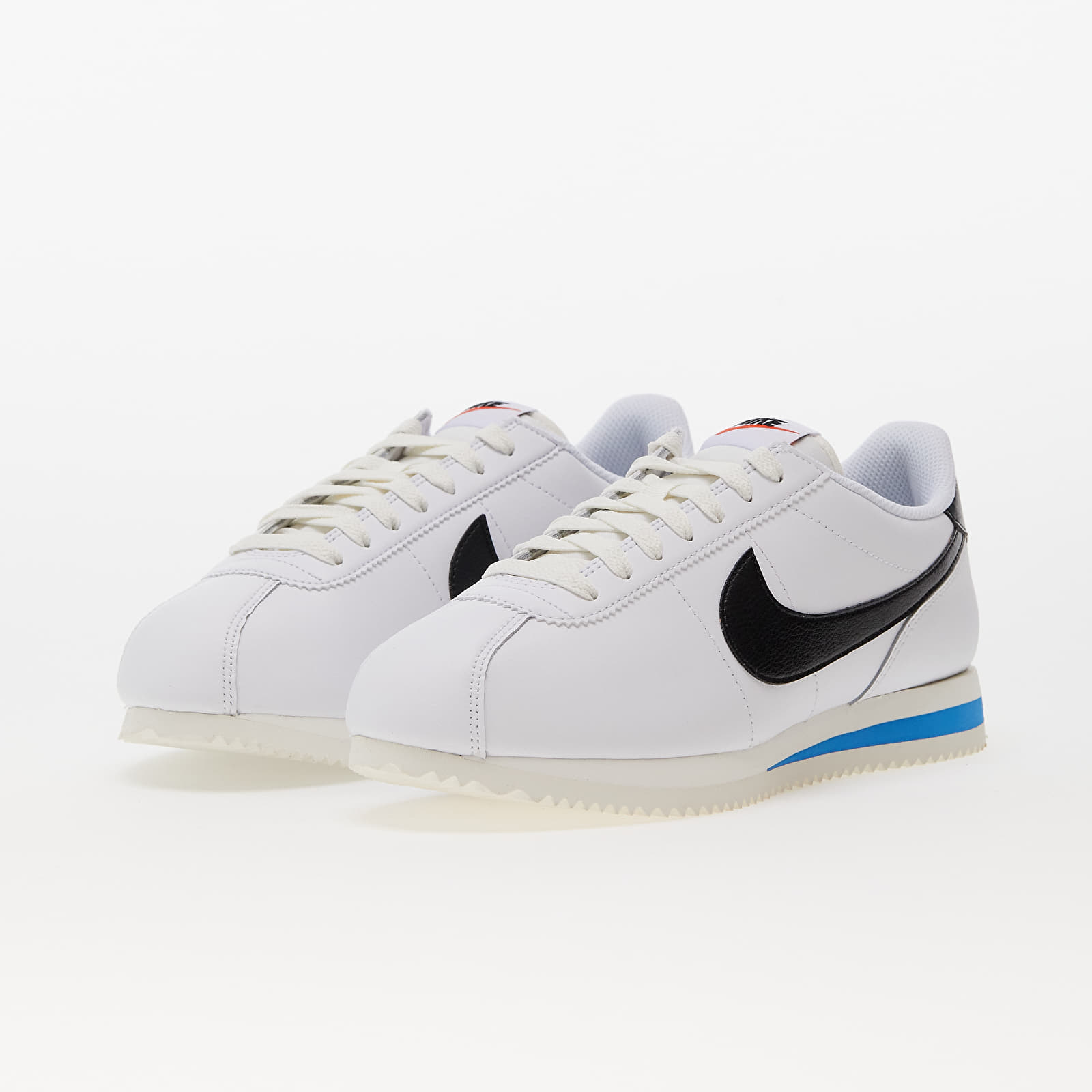 Scarpe e sneakers da donna Nike W Cortez White Black Lt Photo Blue Sail Queens